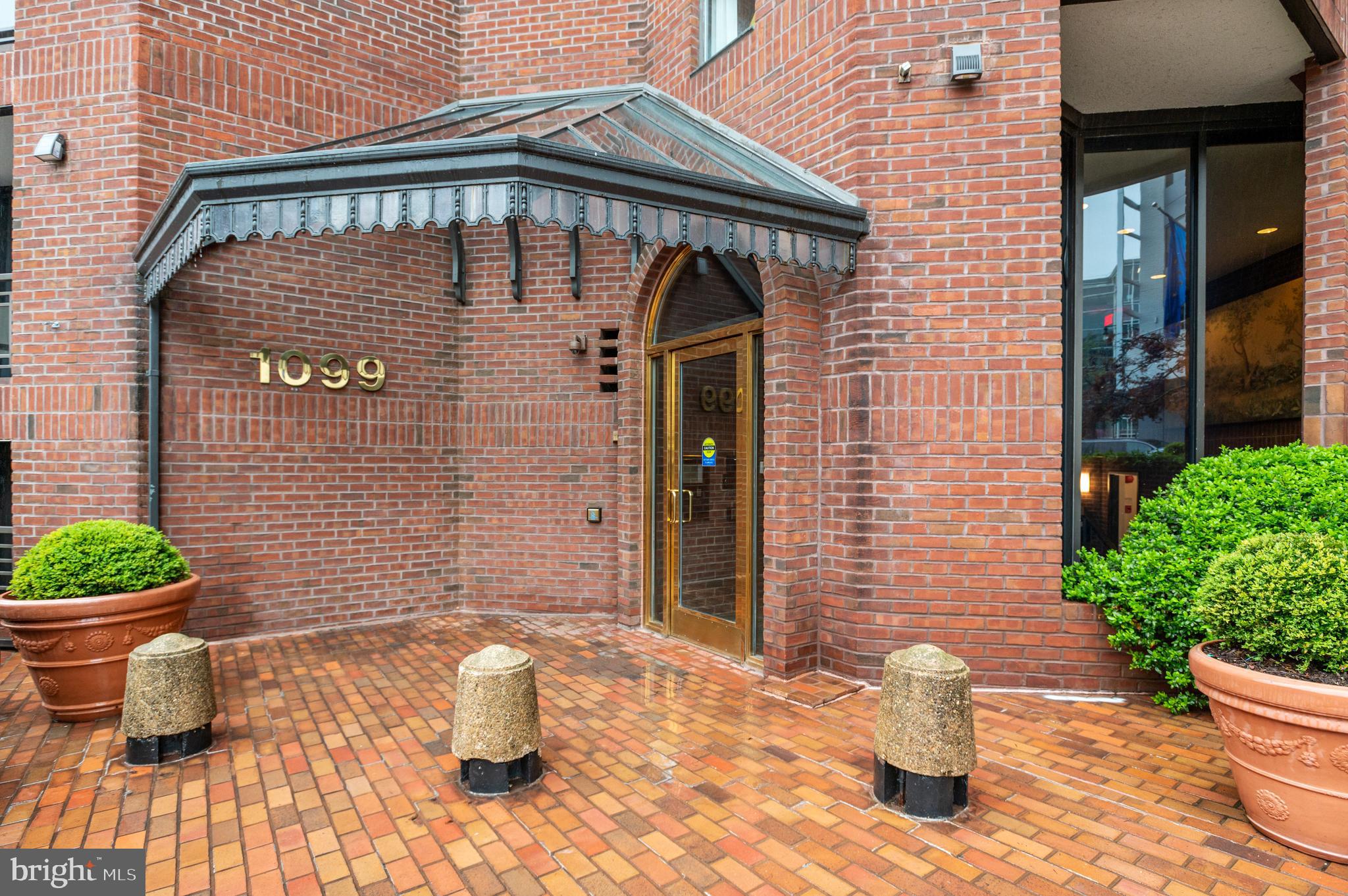 1099 22ND STREET NW 409