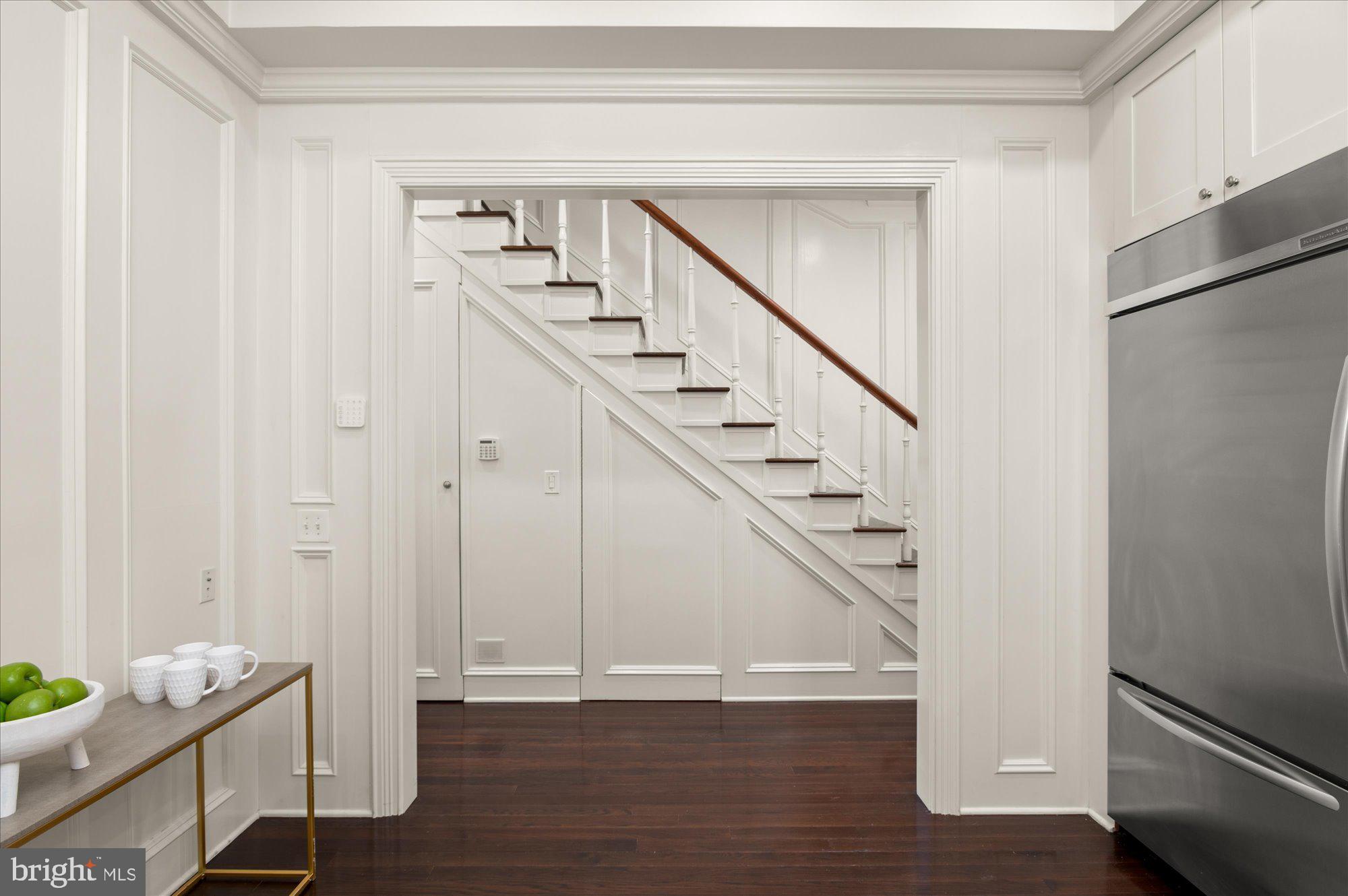 710 E CAPITOL STREET NE