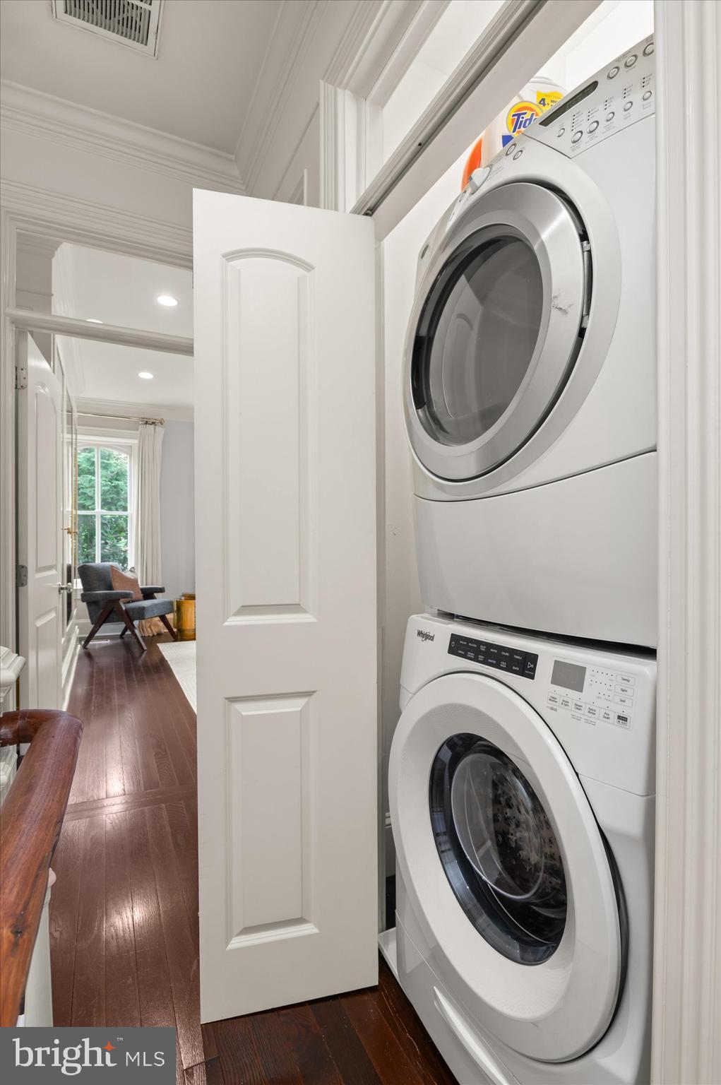 710 E CAPITOL STREET NE