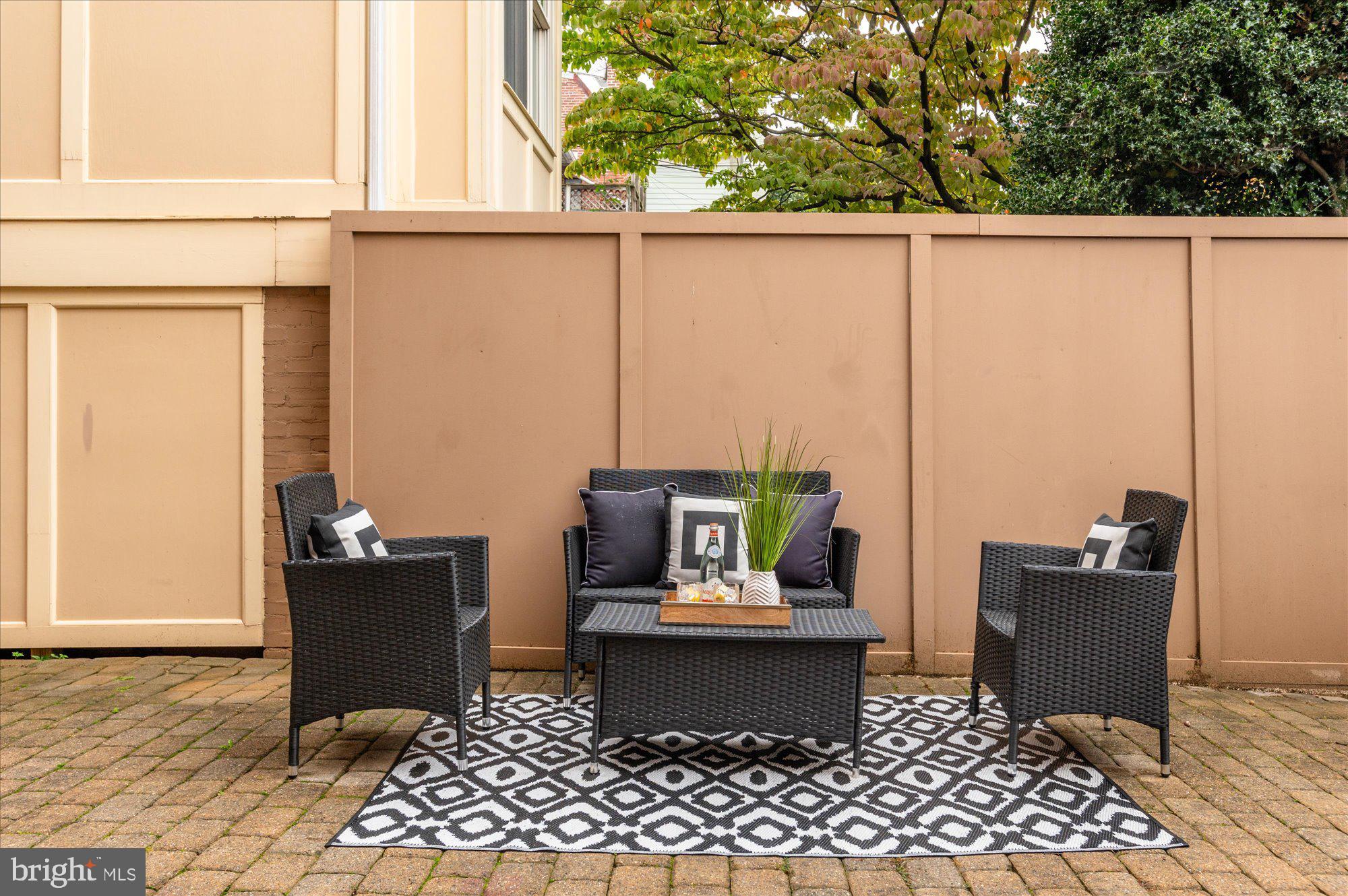 710 E CAPITOL STREET NE