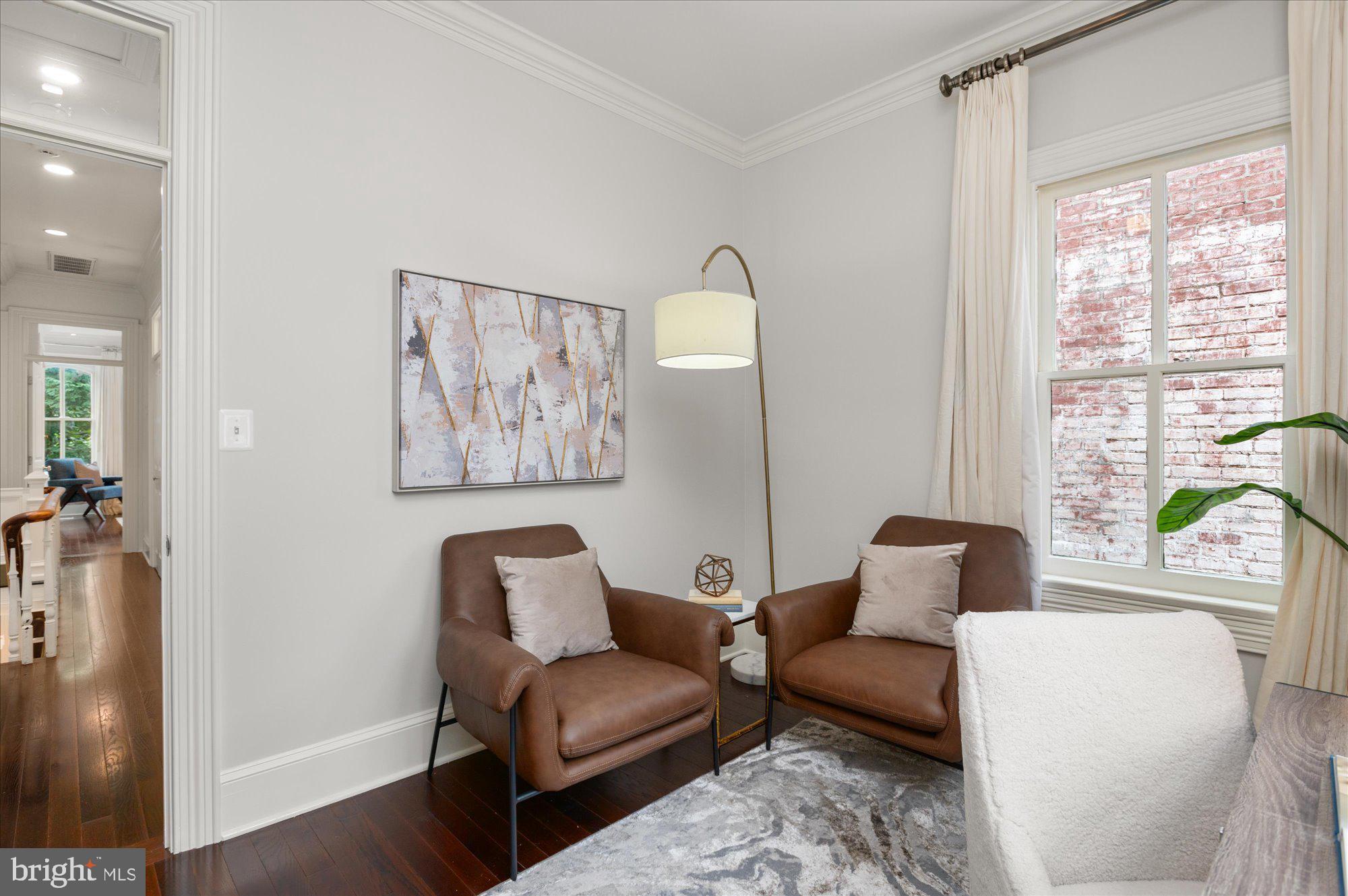 710 E CAPITOL STREET NE