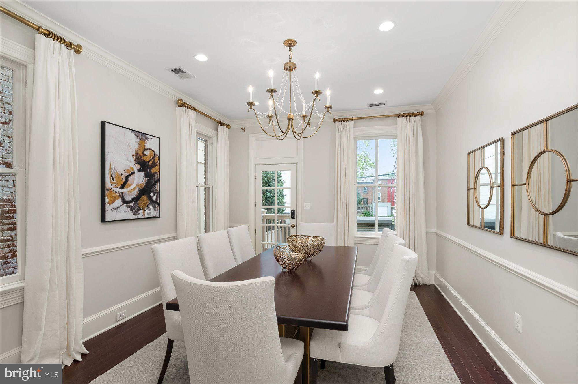 710 E CAPITOL STREET NE