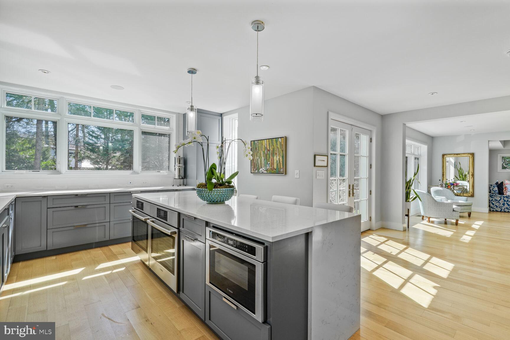 5064 SEDGWICK STREET NW