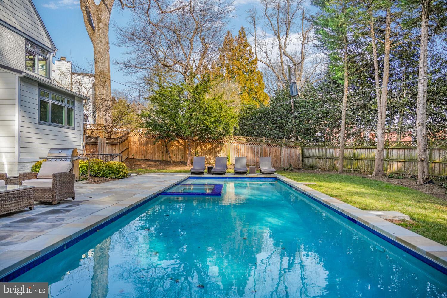 5064 SEDGWICK STREET NW