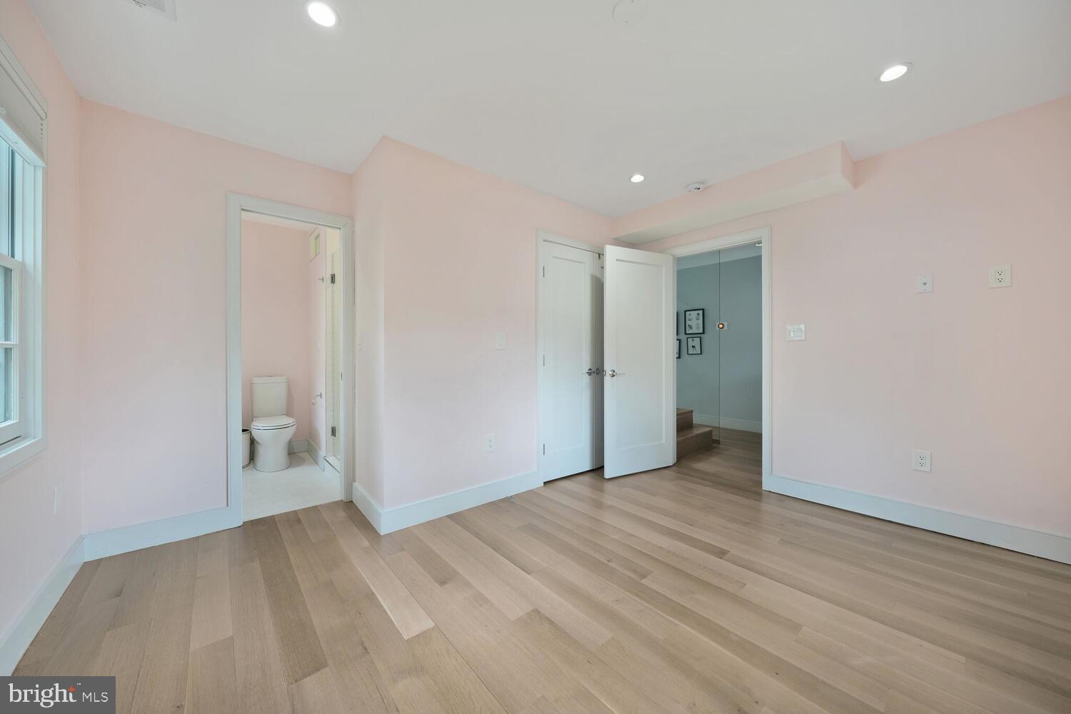 5064 SEDGWICK STREET NW