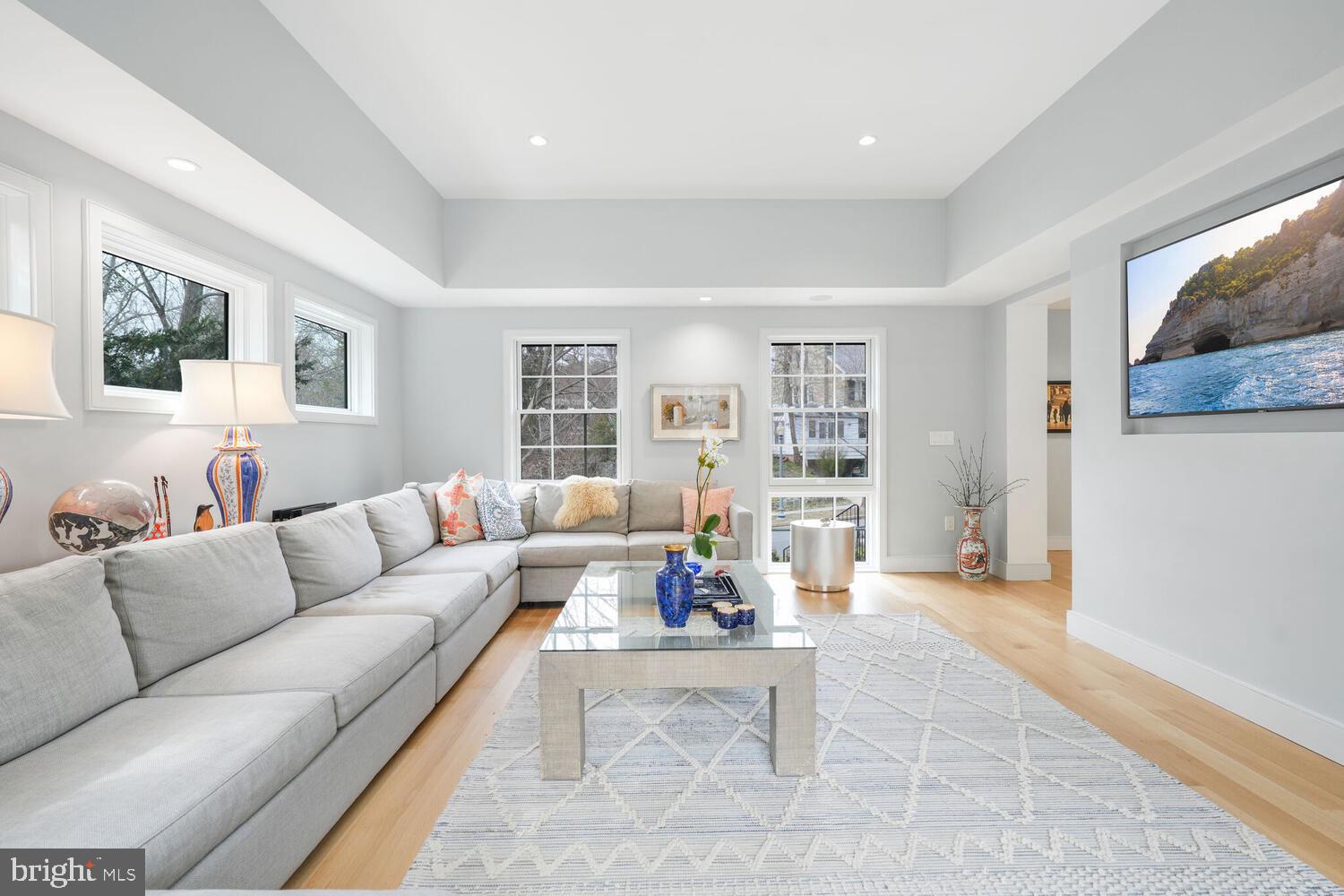 5064 SEDGWICK STREET NW