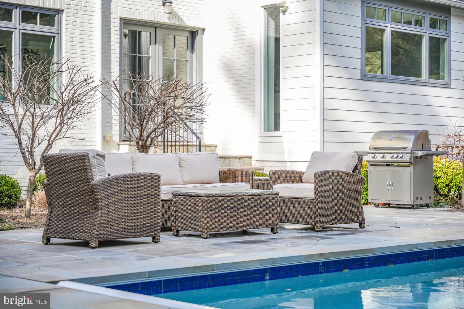 5064 SEDGWICK STREET NW