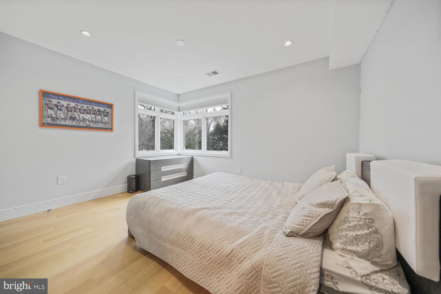 5064 SEDGWICK STREET NW