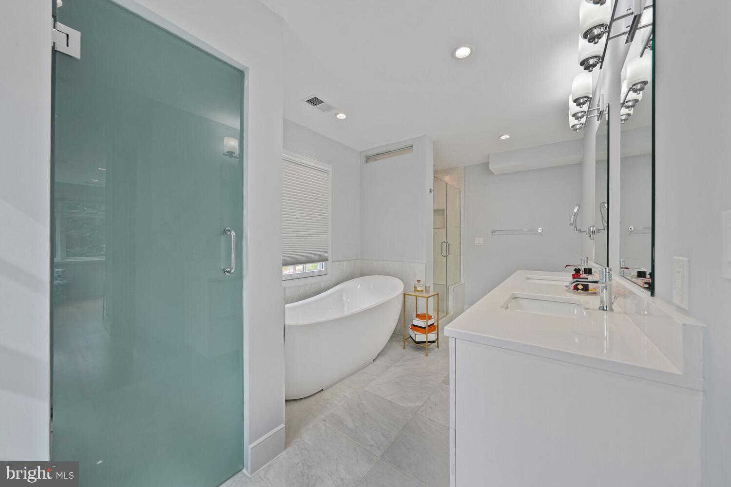 5064 SEDGWICK STREET NW