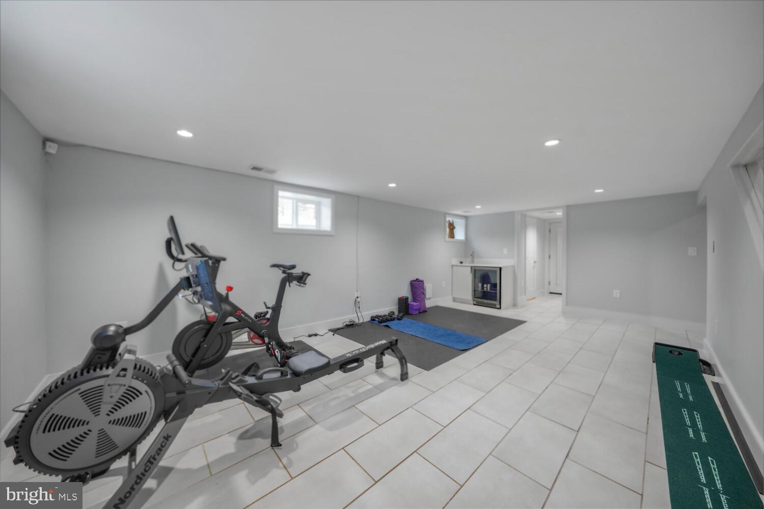 5064 SEDGWICK STREET NW