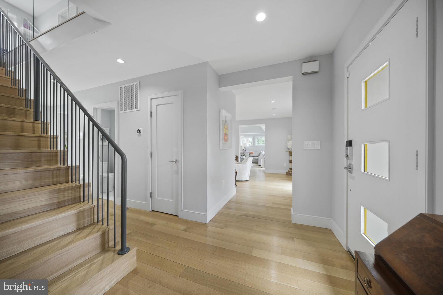 5064 SEDGWICK STREET NW