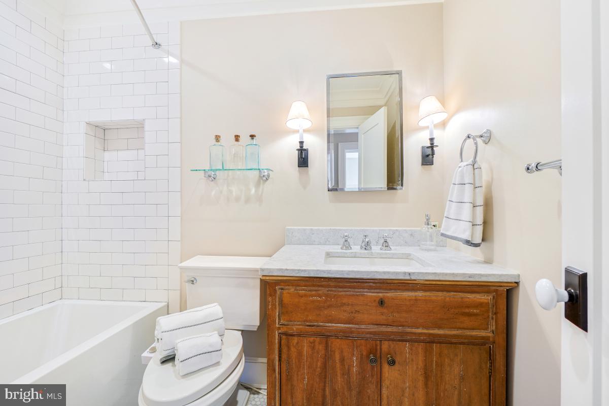 2021 KLINGLE ROAD NW