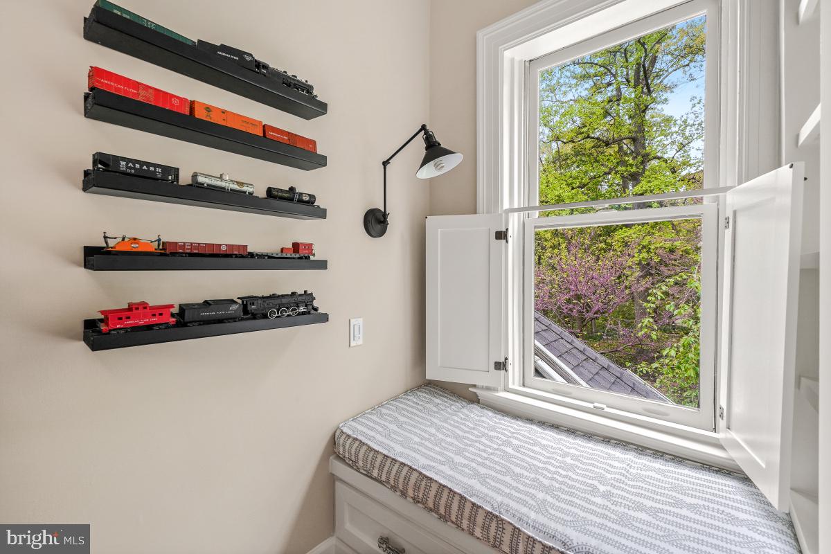 2021 KLINGLE ROAD NW