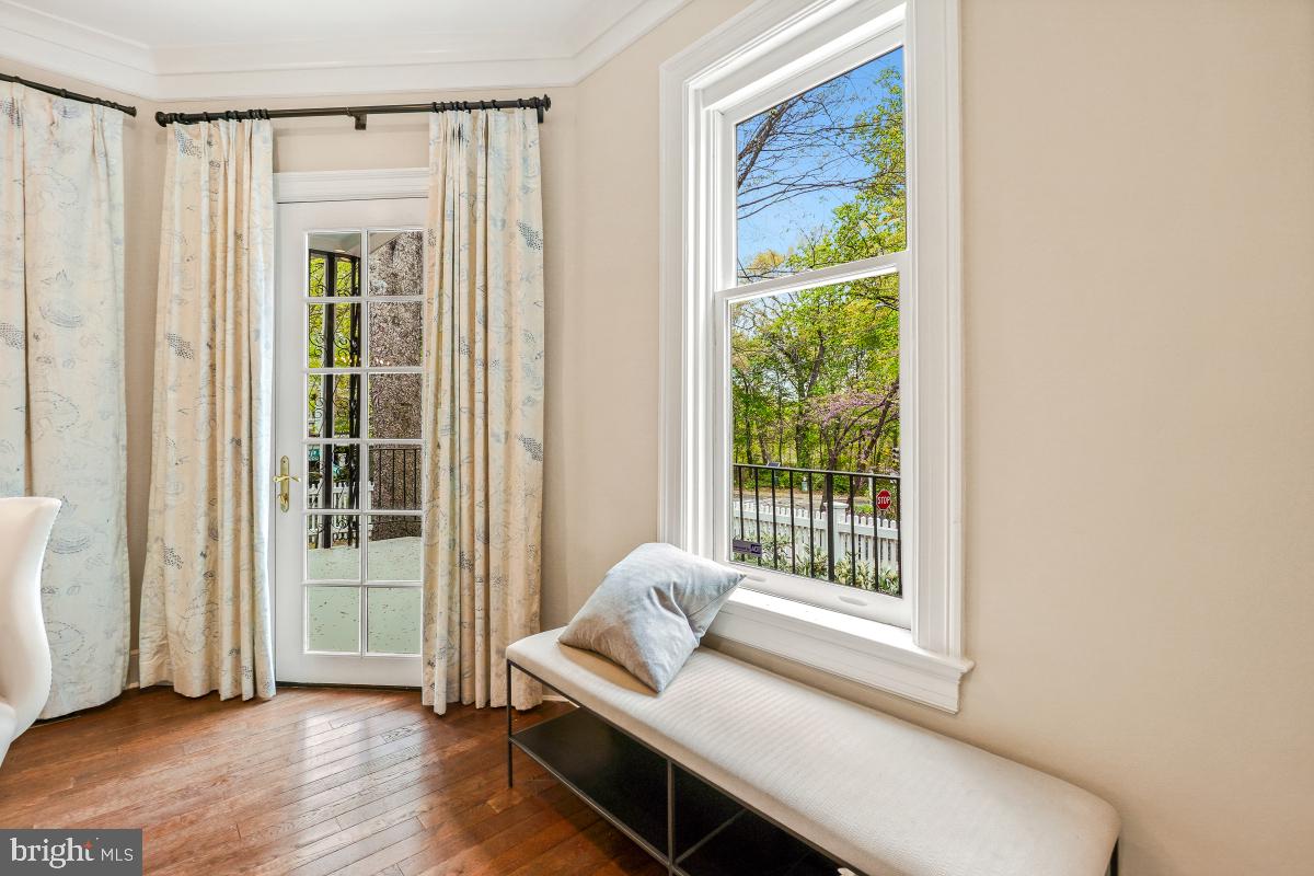 2021 KLINGLE ROAD NW