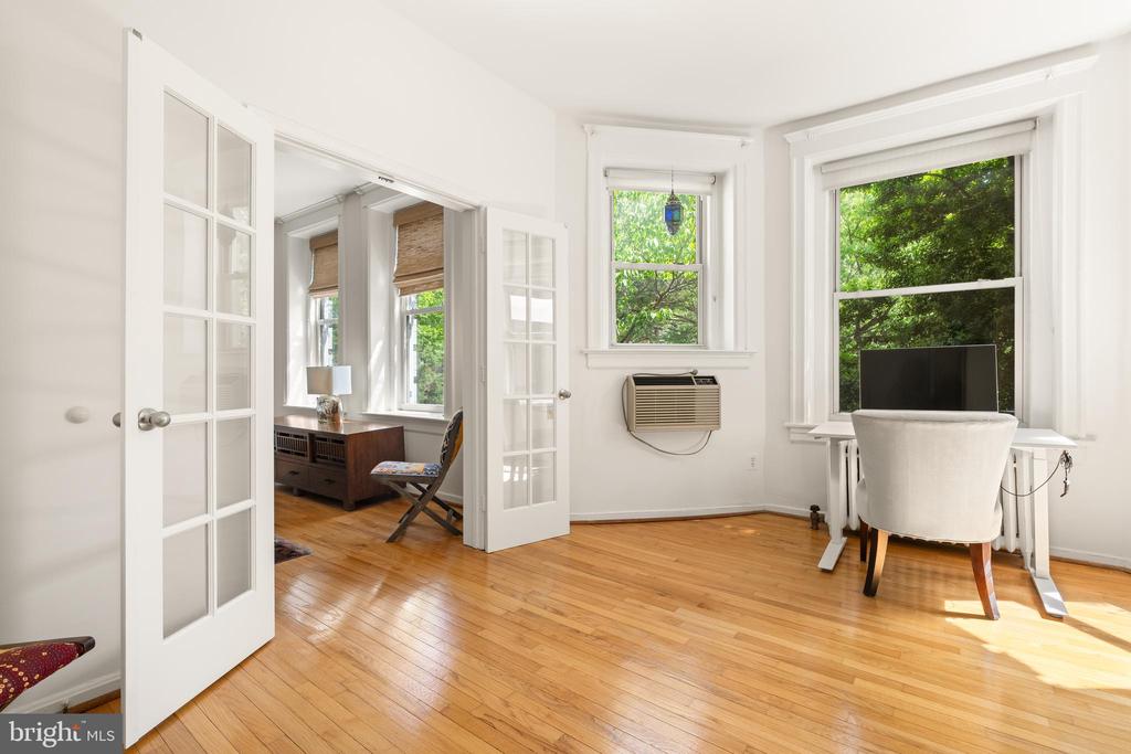 1855 CALVERT STREET NW Unit: 101