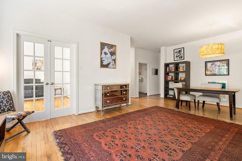 1855 CALVERT STREET NW Unit: 101