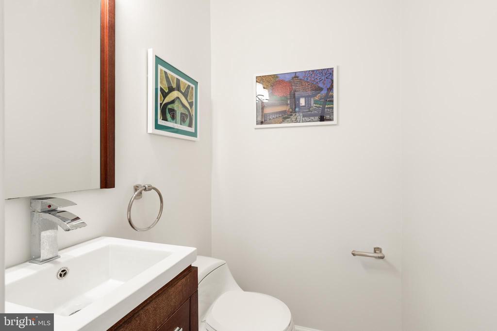1855 CALVERT STREET NW Unit: 101
