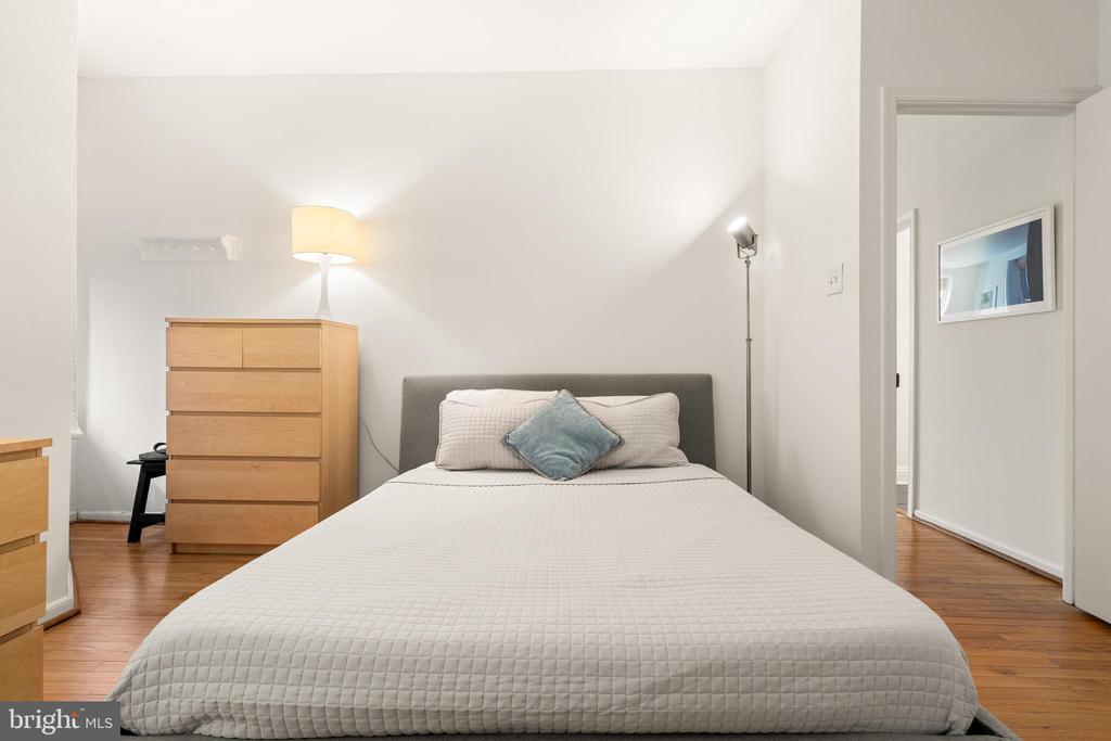 1855 CALVERT STREET NW Unit: 101