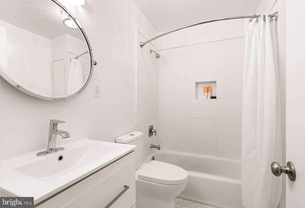 1855 CALVERT STREET NW Unit: 101