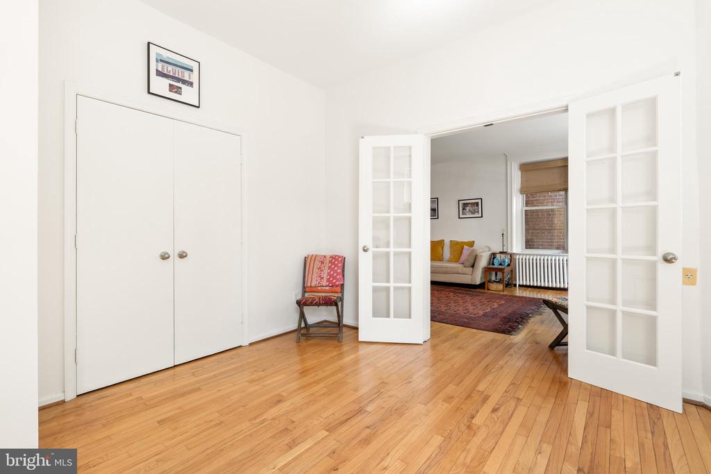 1855 CALVERT STREET NW Unit: 101