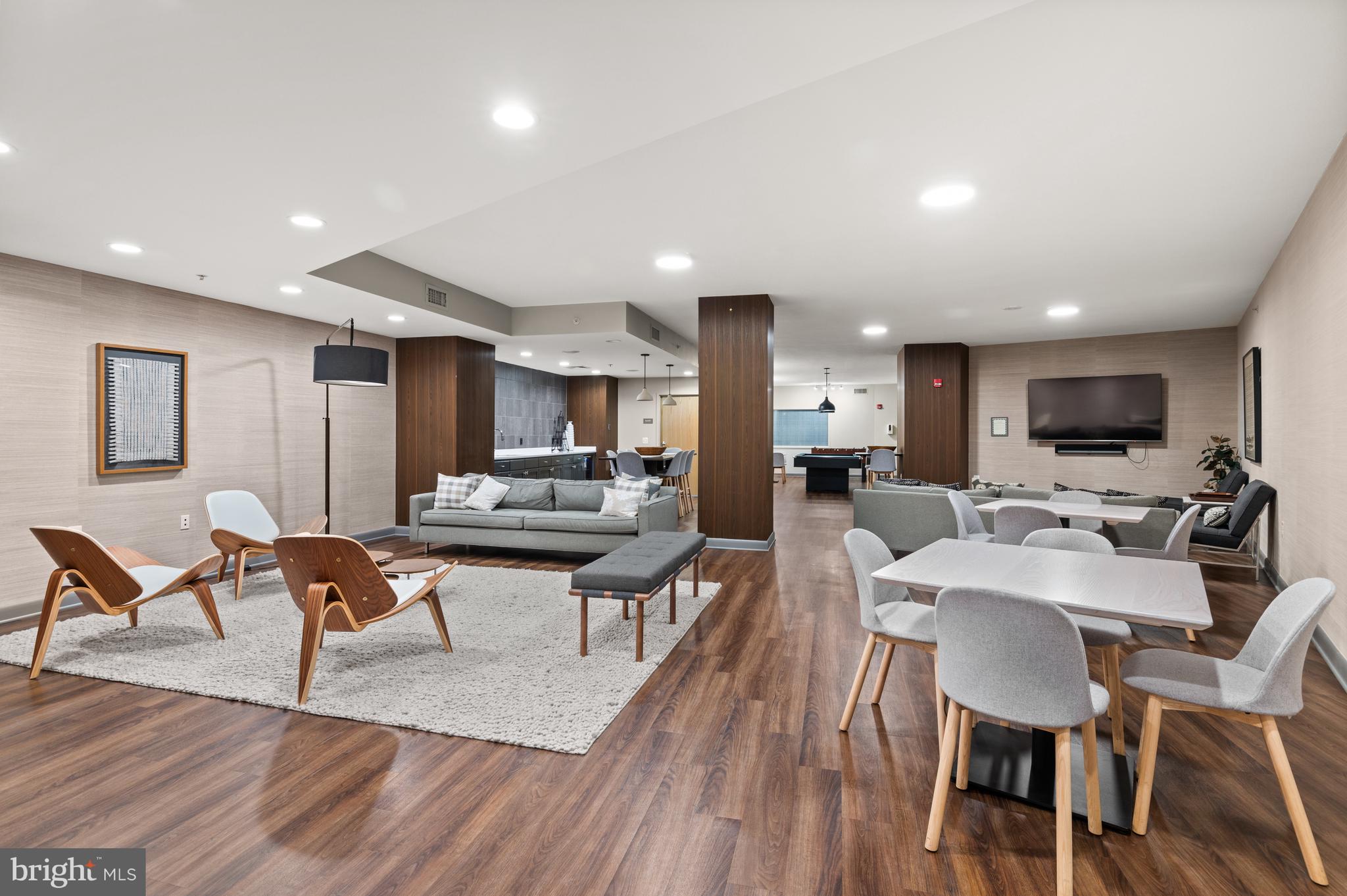 400 MASSACHUSETTS AVENUE NW 1108