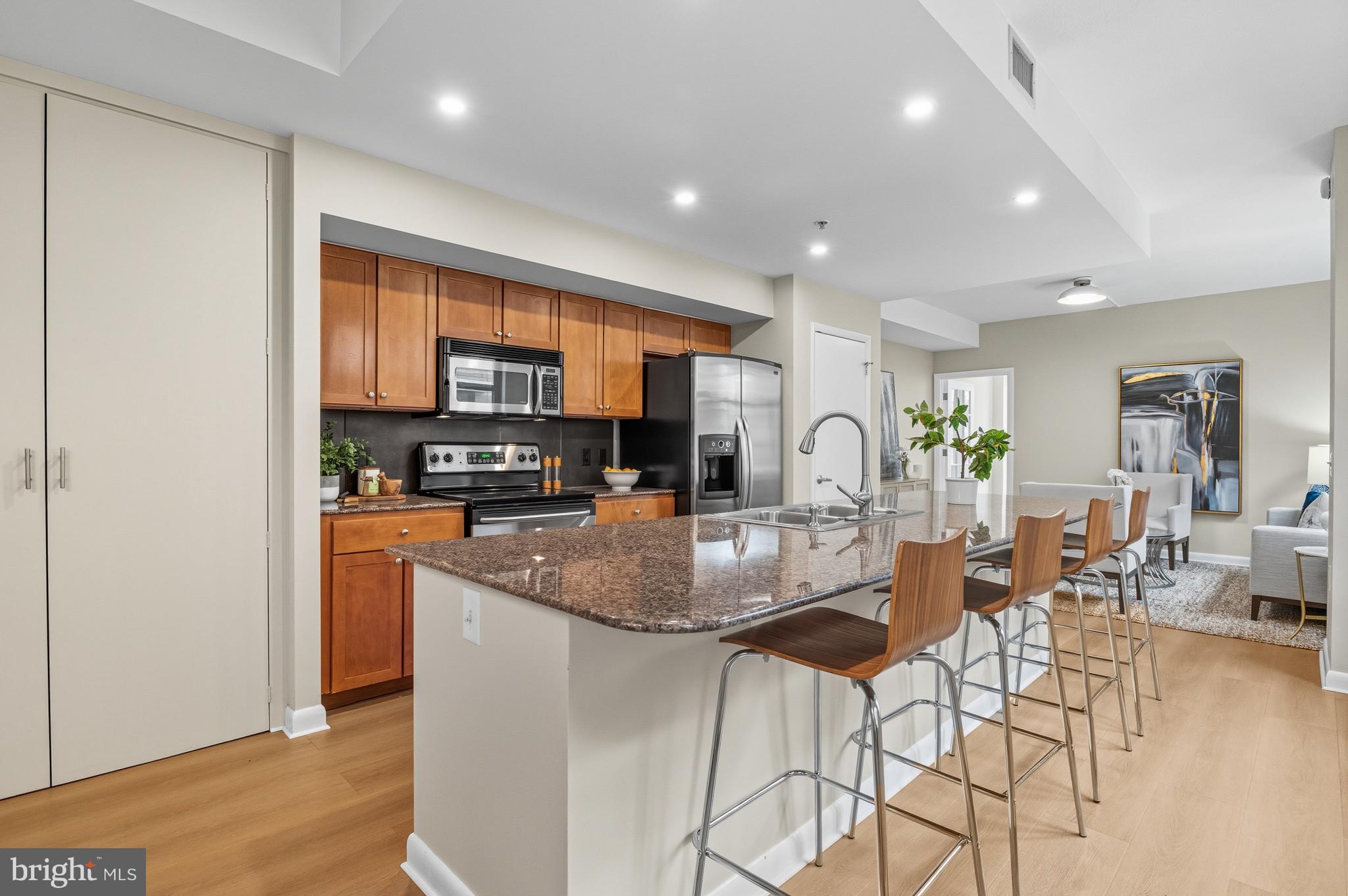 400 MASSACHUSETTS AVENUE NW 1108