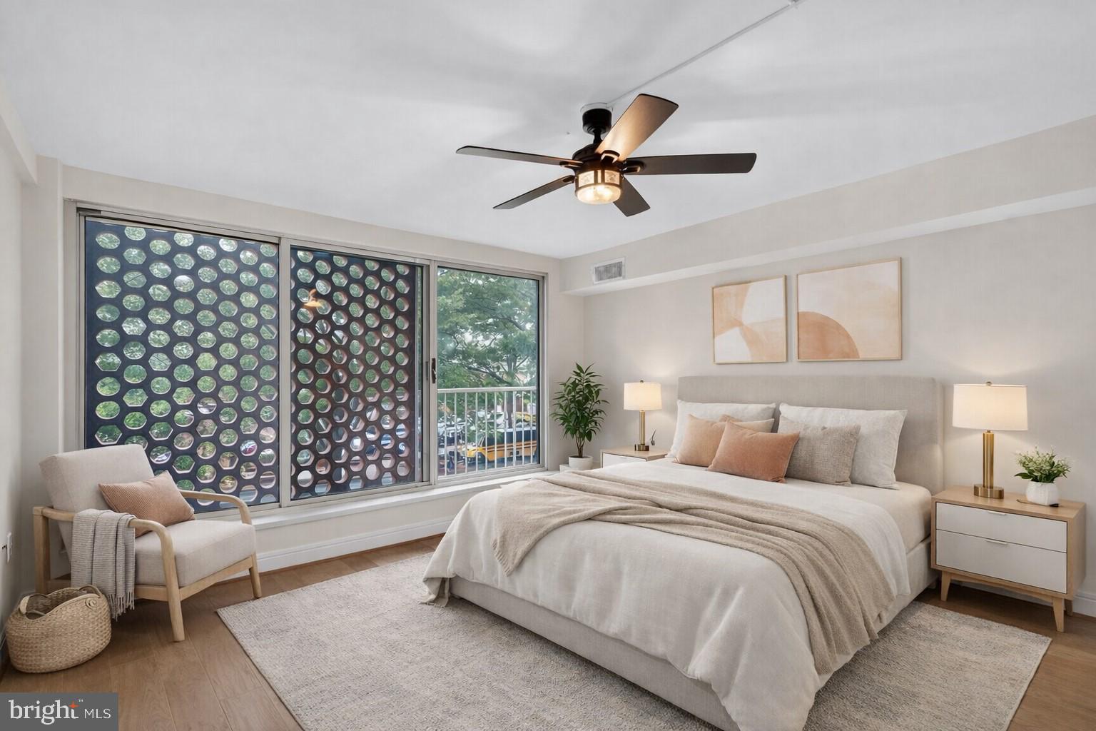 800 4TH STREET SW S221