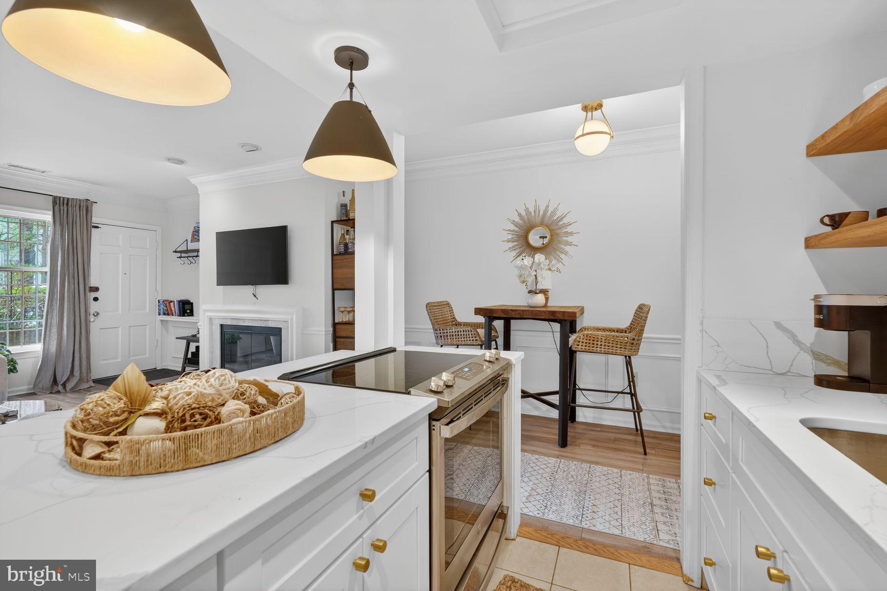 216 3RD STREET NE 28