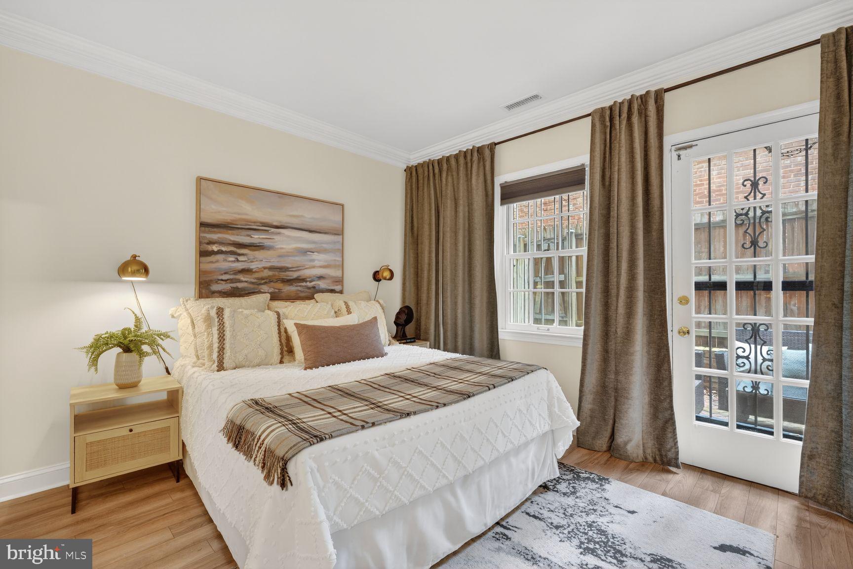 216 3RD STREET NE 28