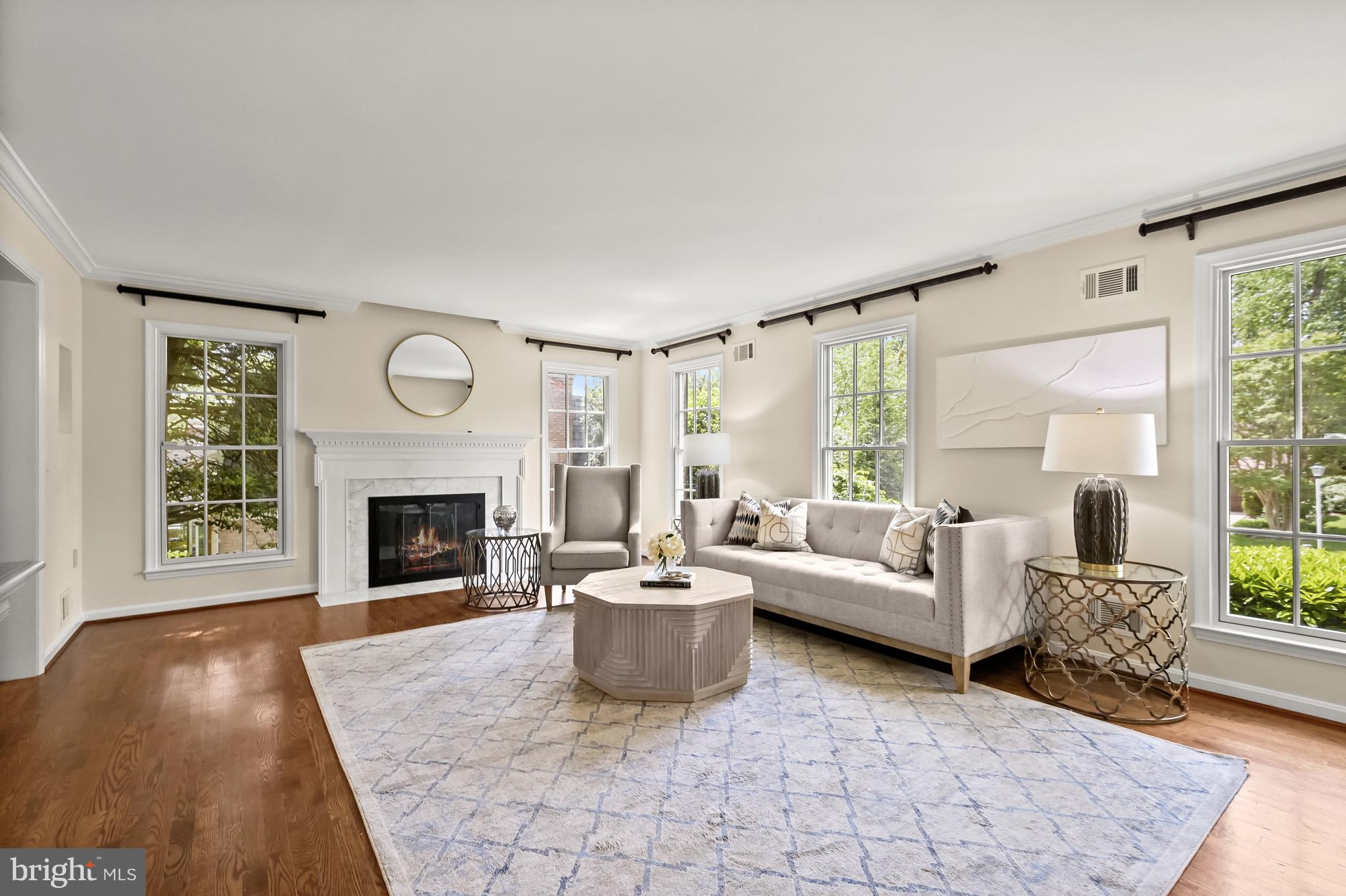 6109 EASTVIEW STREET