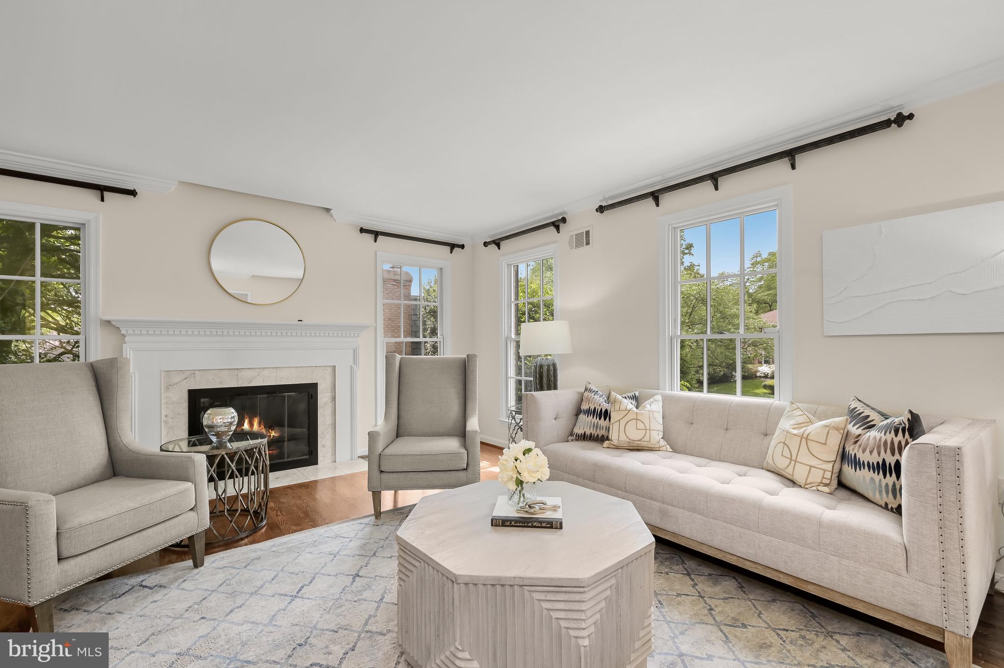 6109 EASTVIEW STREET