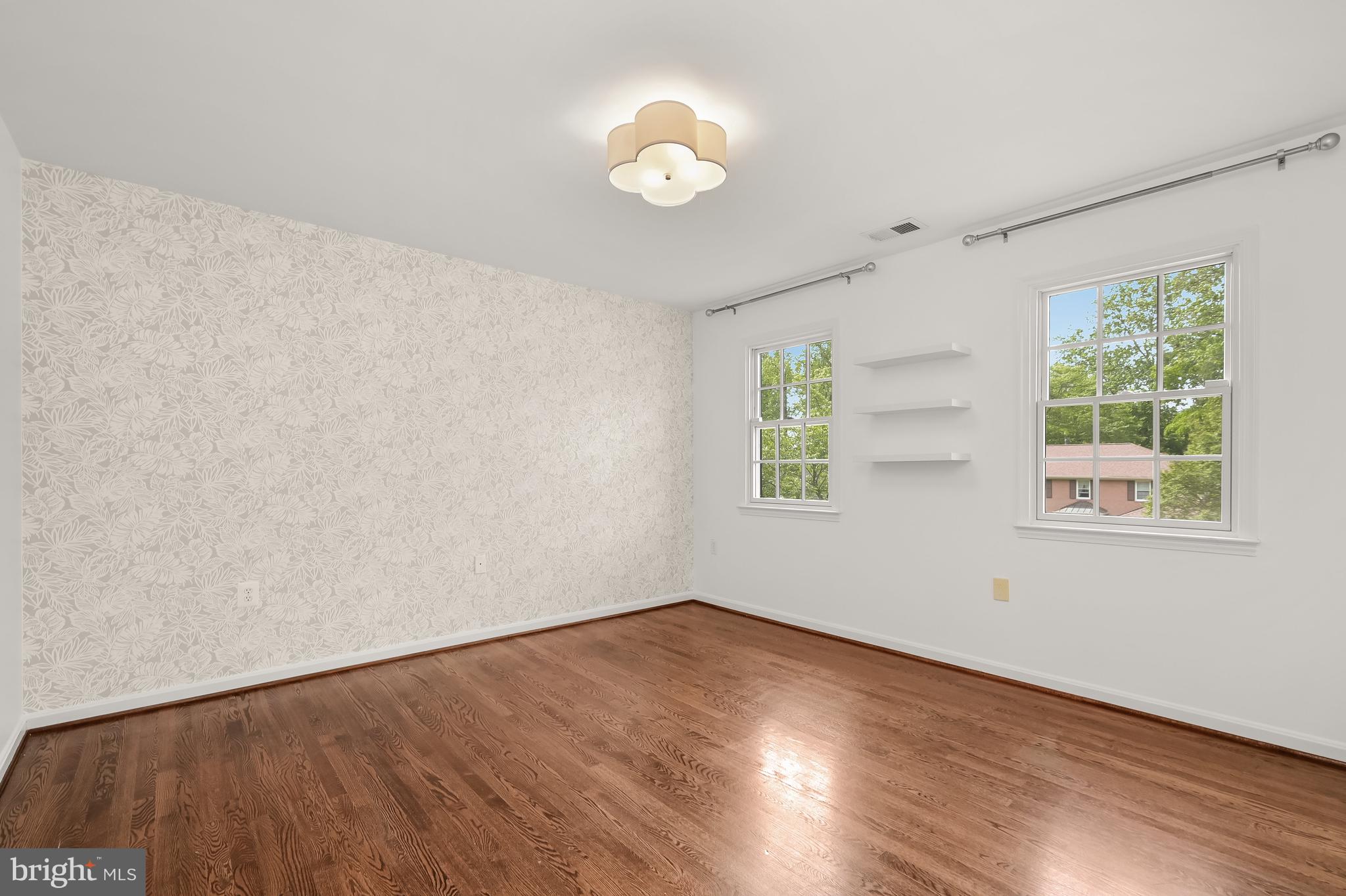 6109 EASTVIEW STREET