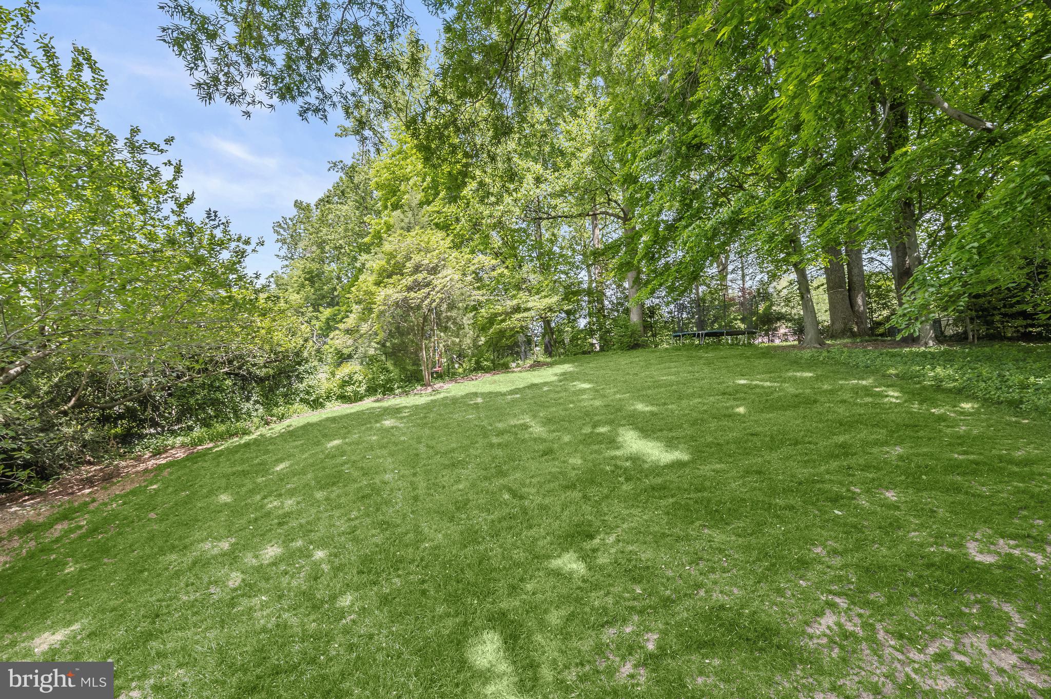 6109 EASTVIEW STREET