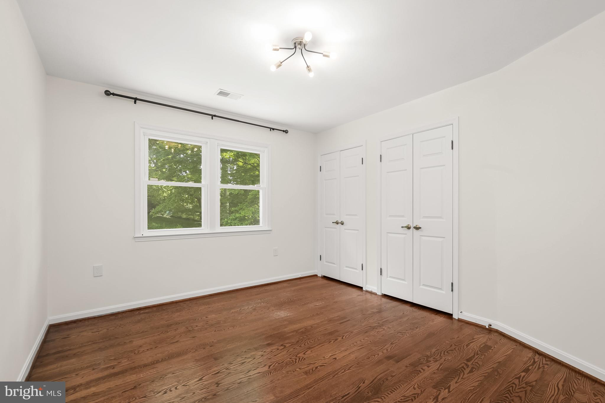 6109 EASTVIEW STREET