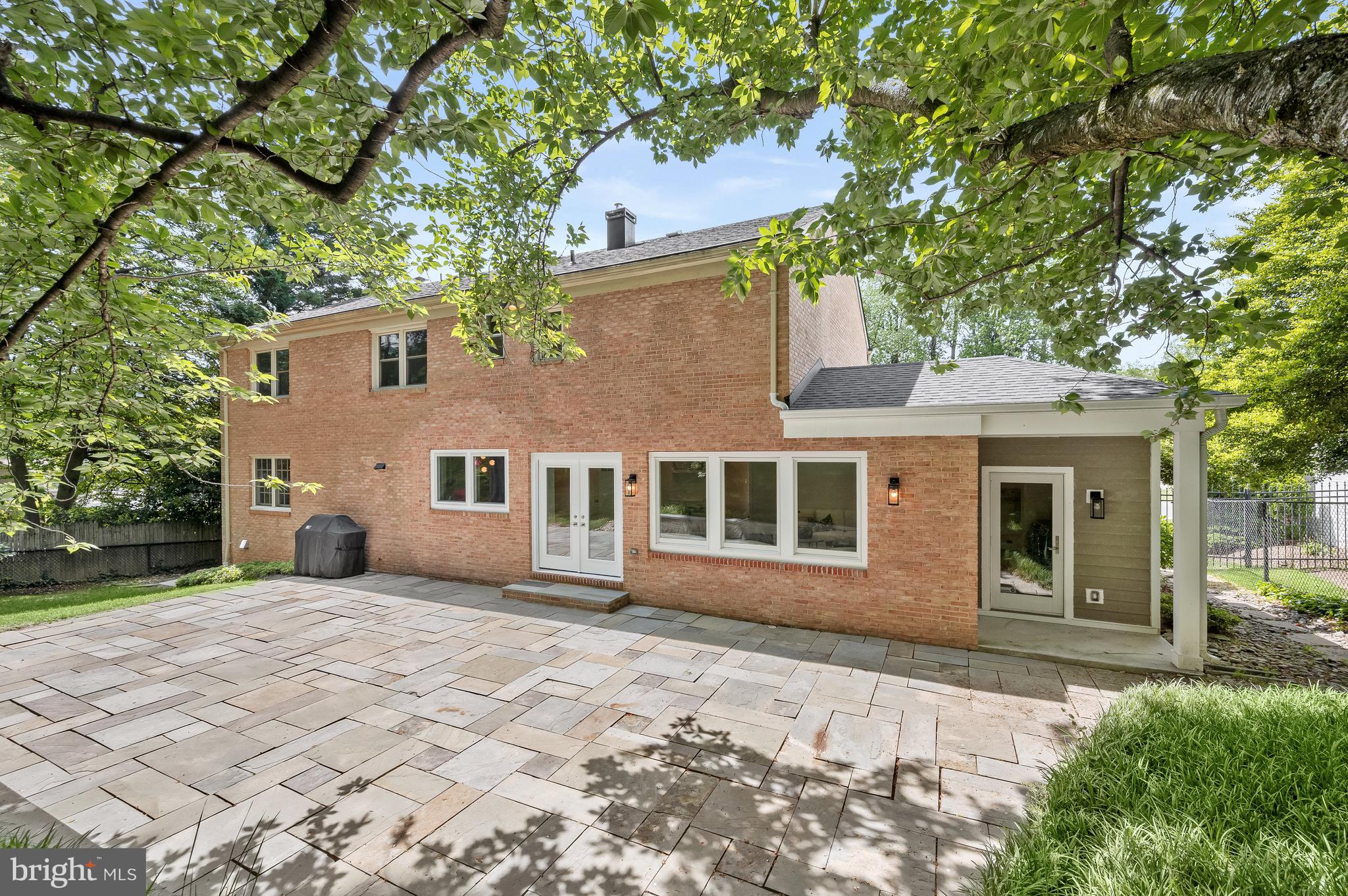 6109 EASTVIEW STREET