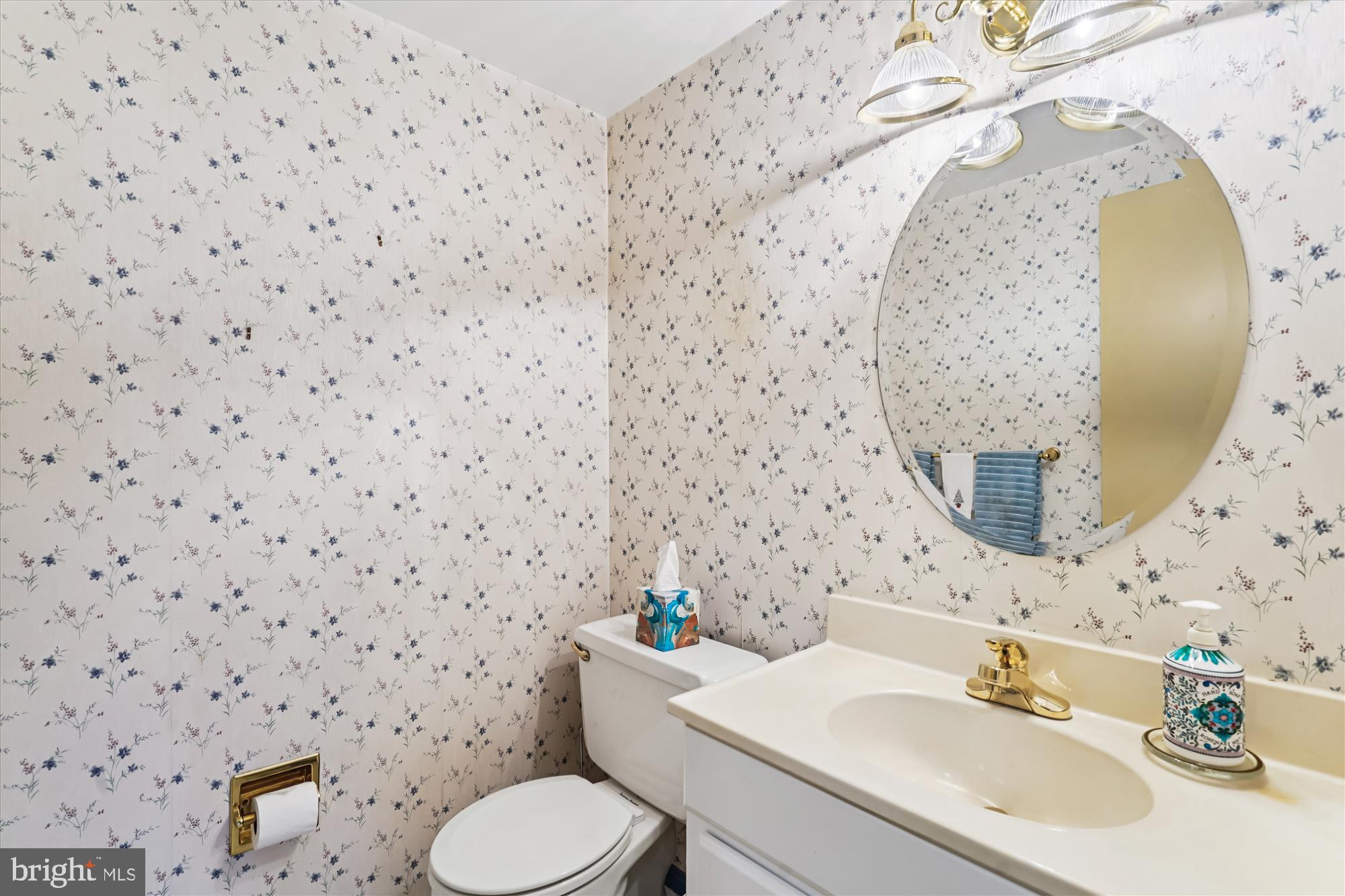 12119 GREENLEAF AVENUE