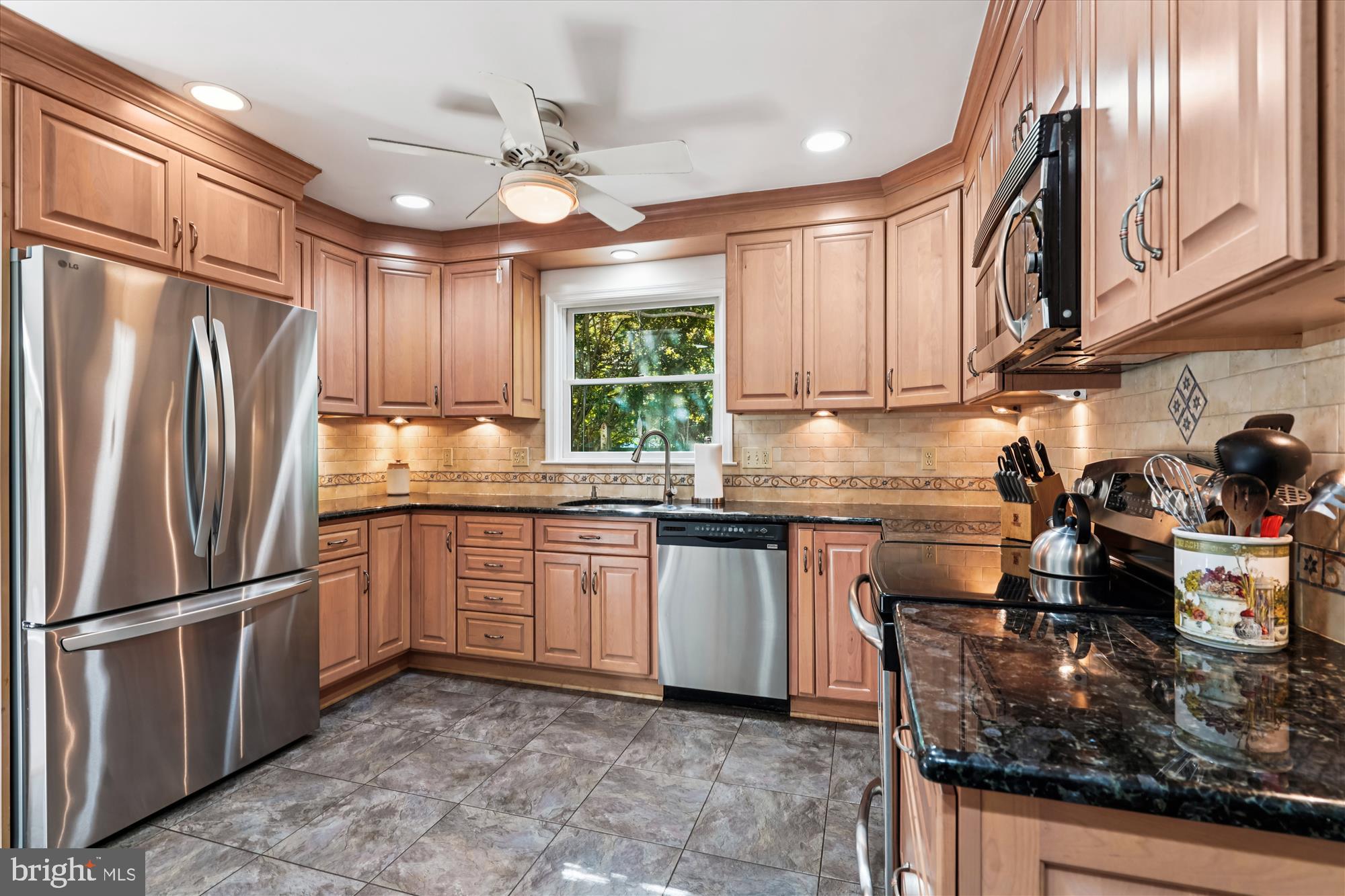 12119 GREENLEAF AVENUE