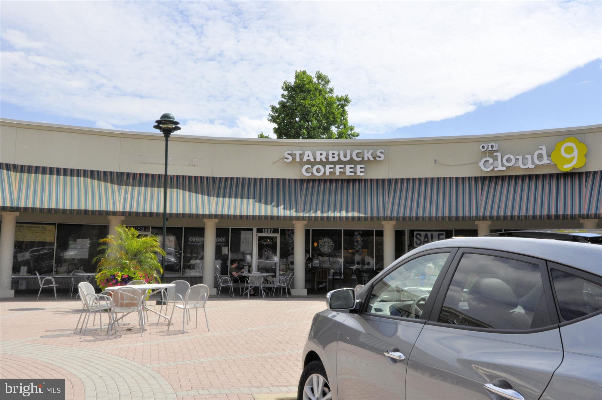 12119 GREENLEAF AVENUE