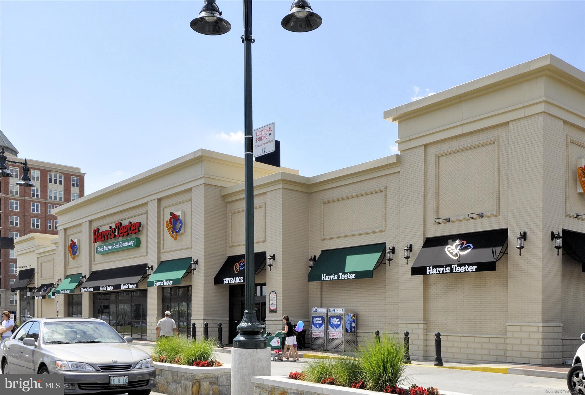 12119 GREENLEAF AVENUE