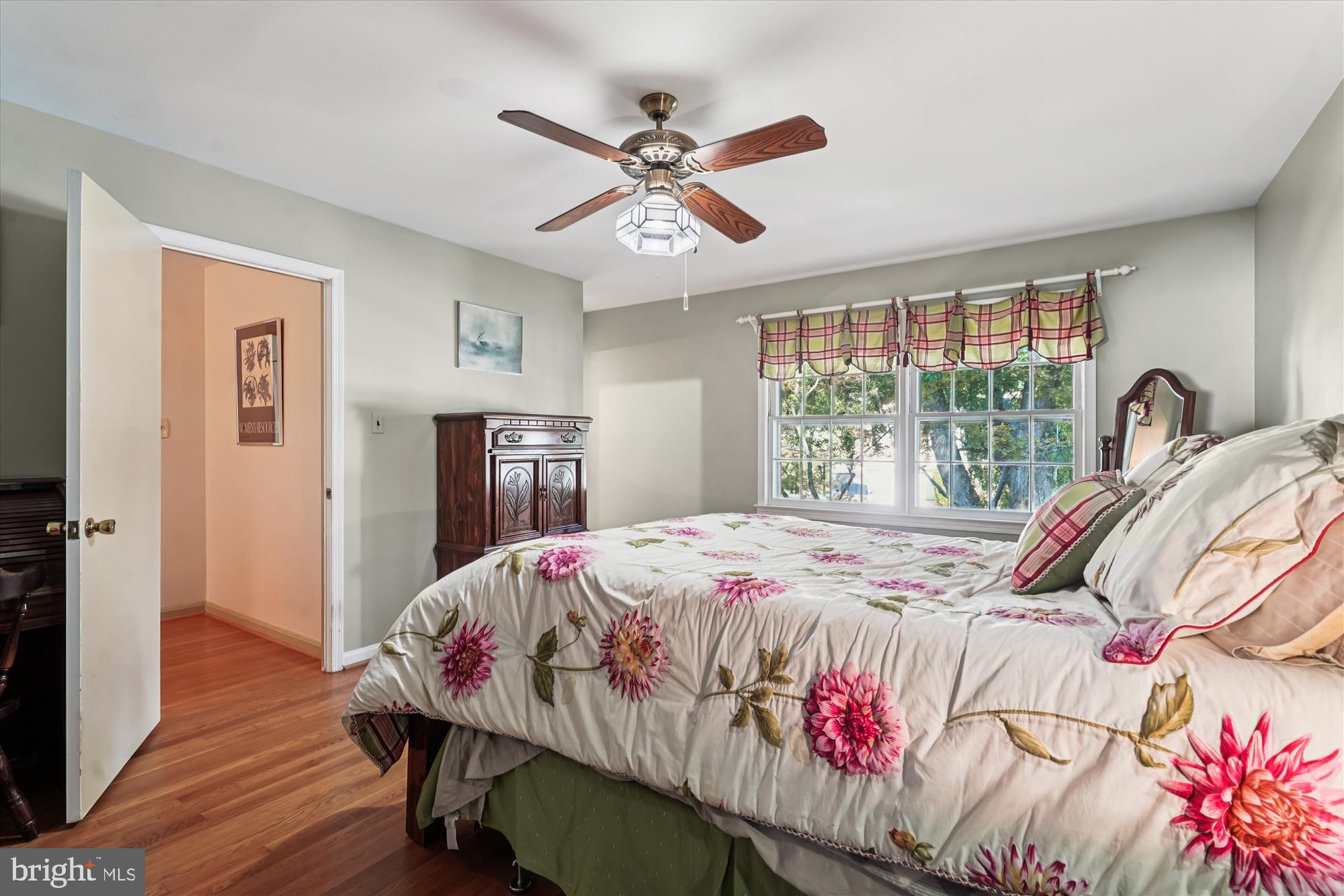 12119 GREENLEAF AVENUE