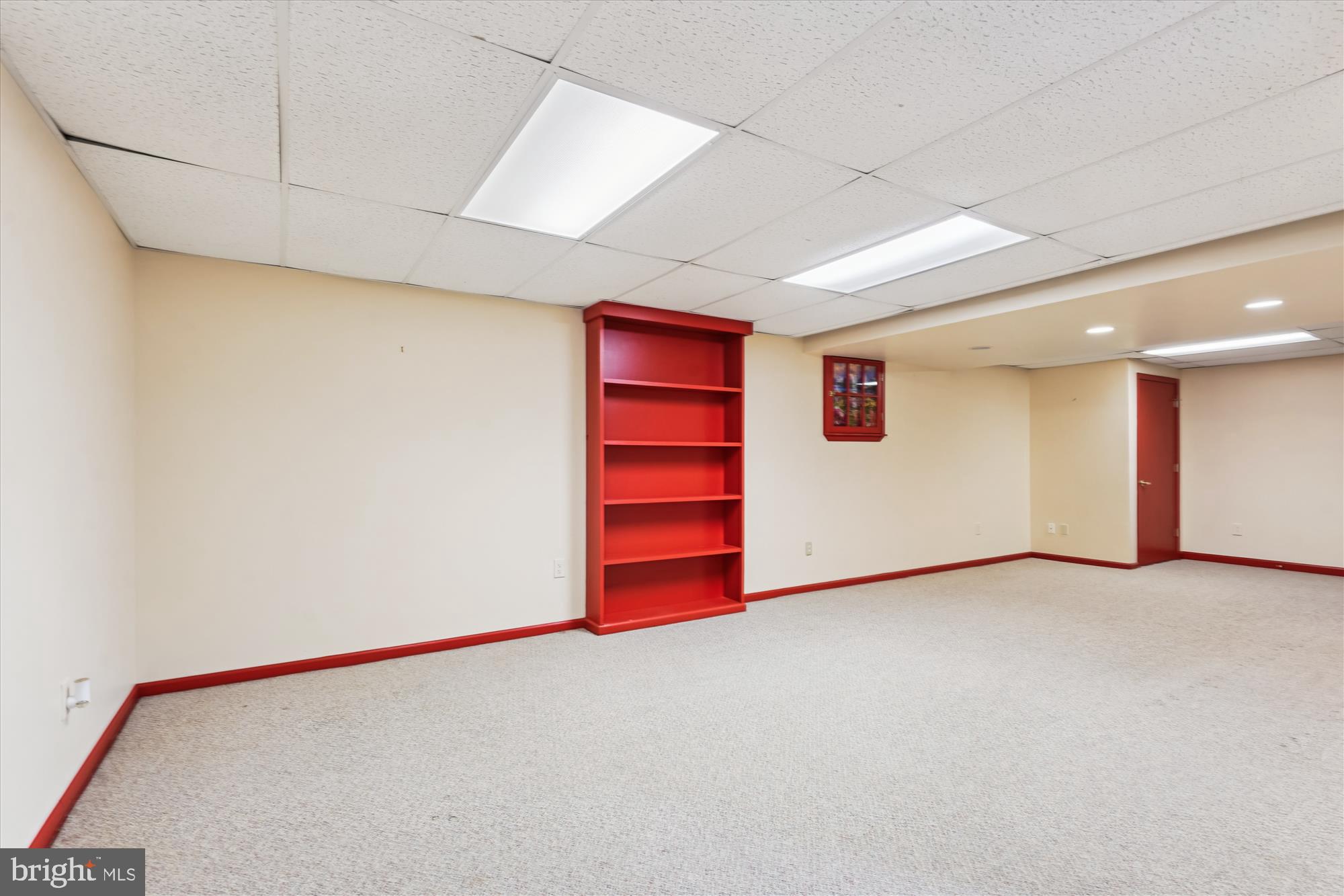 12119 GREENLEAF AVENUE