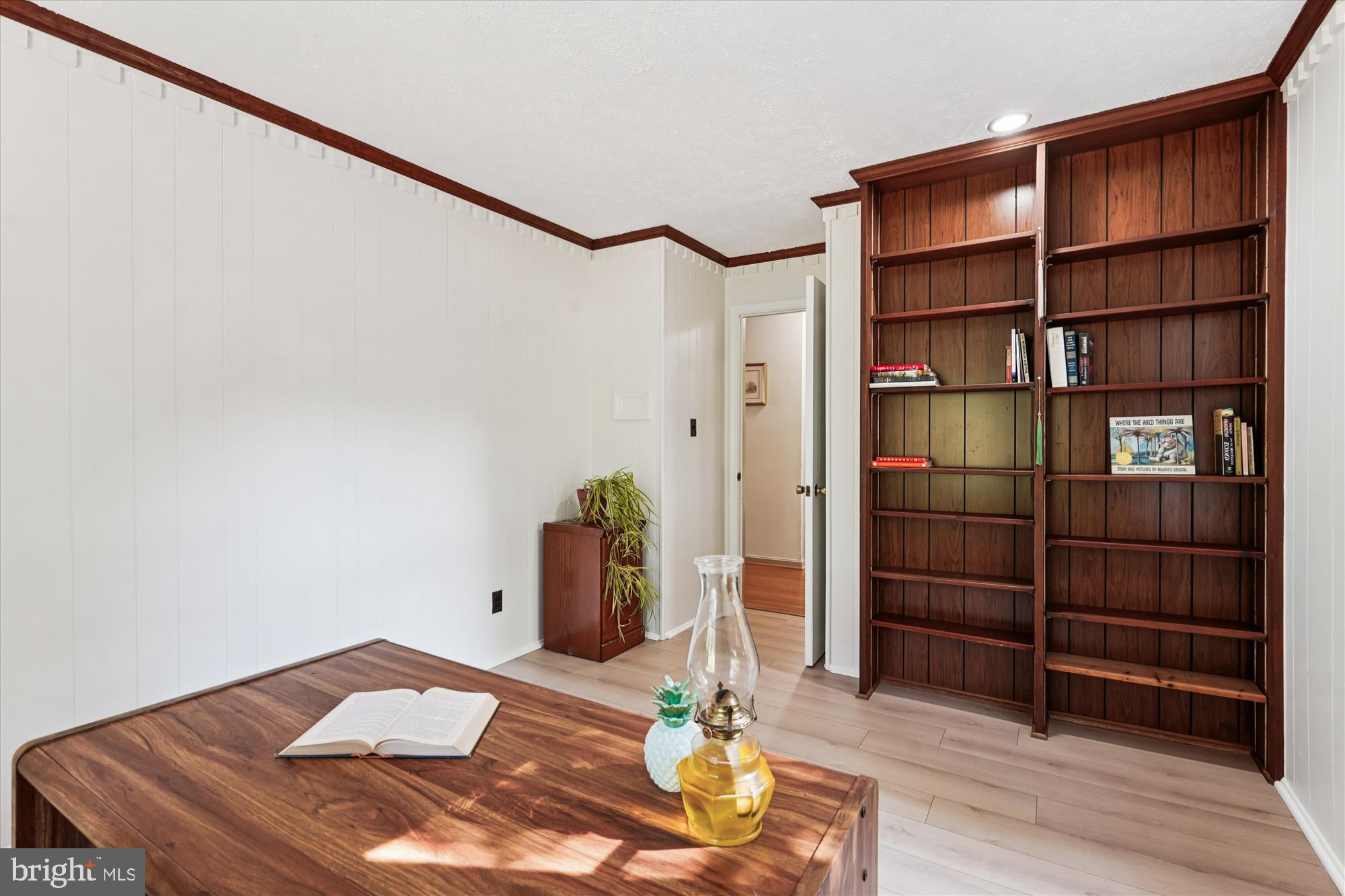 12119 GREENLEAF AVENUE