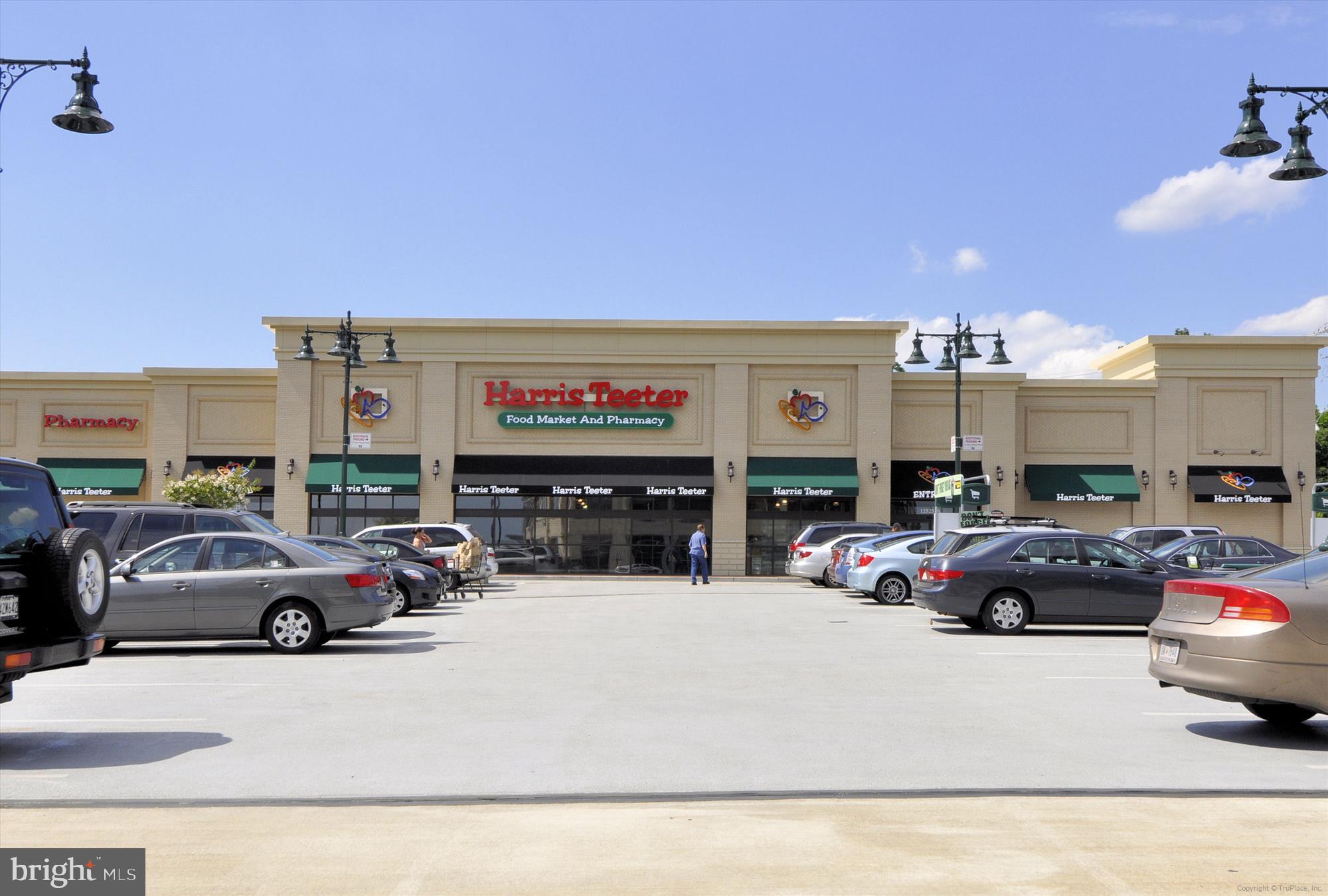 12119 GREENLEAF AVENUE