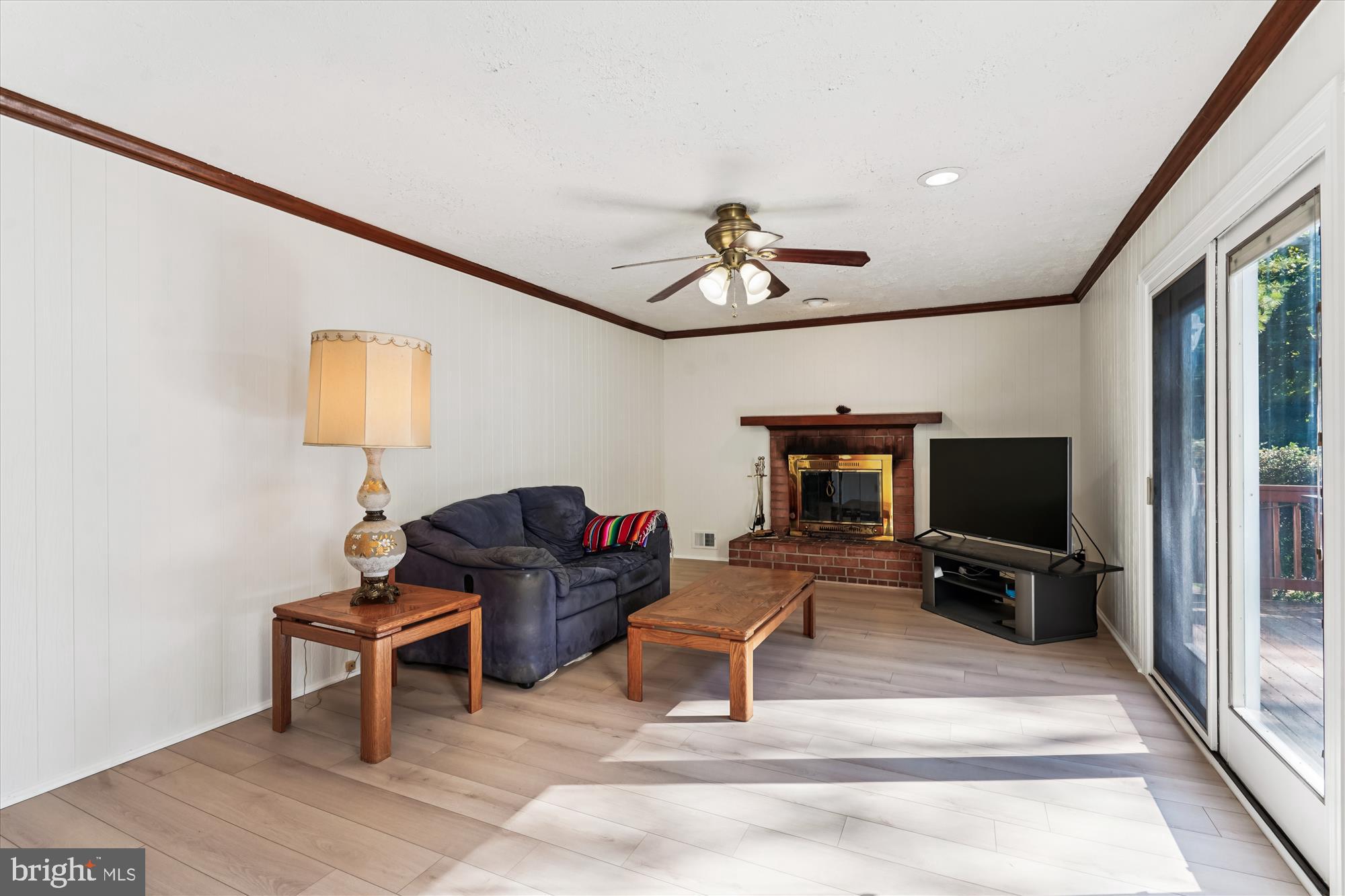 12119 GREENLEAF AVENUE