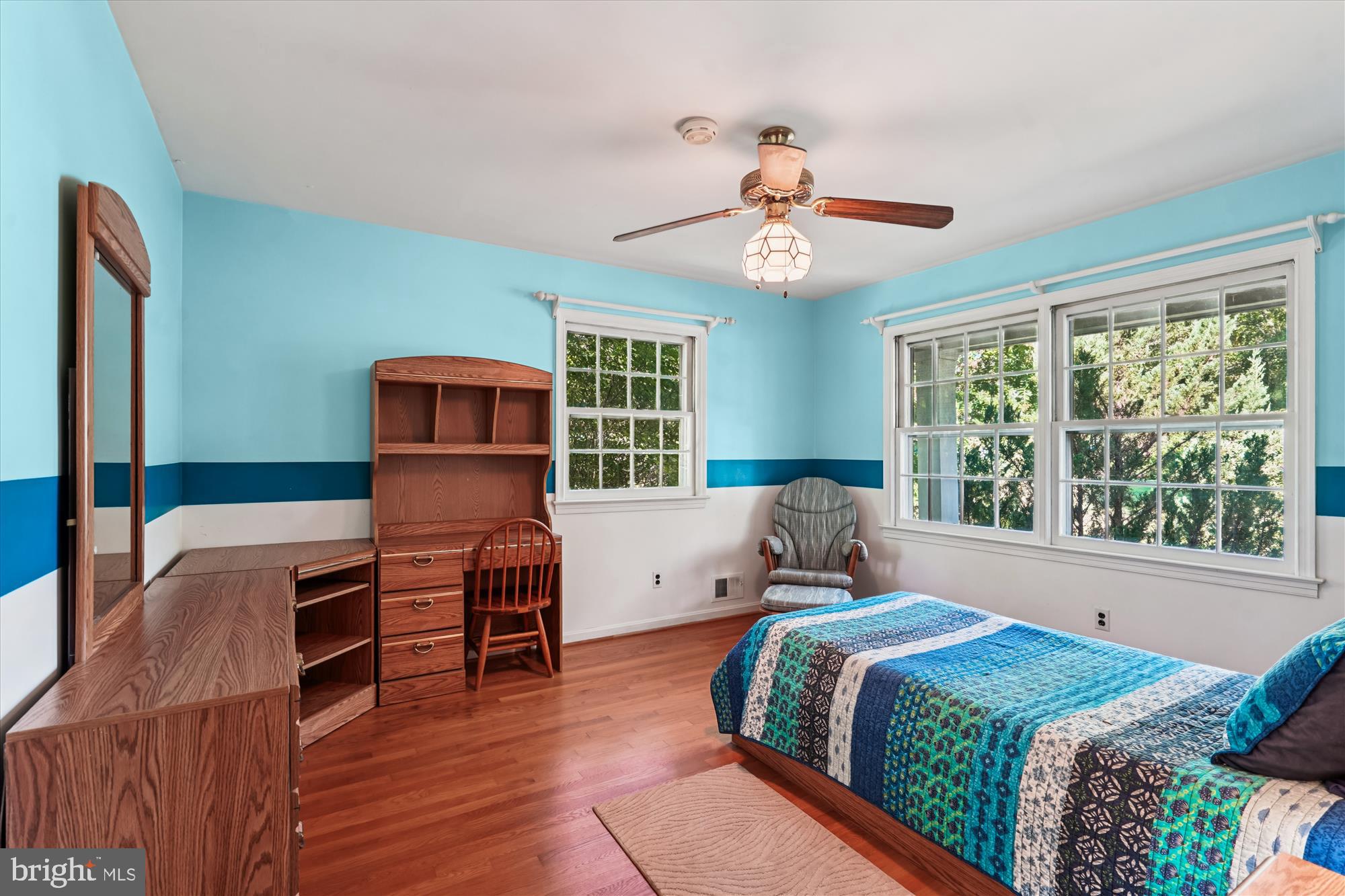 12119 GREENLEAF AVENUE