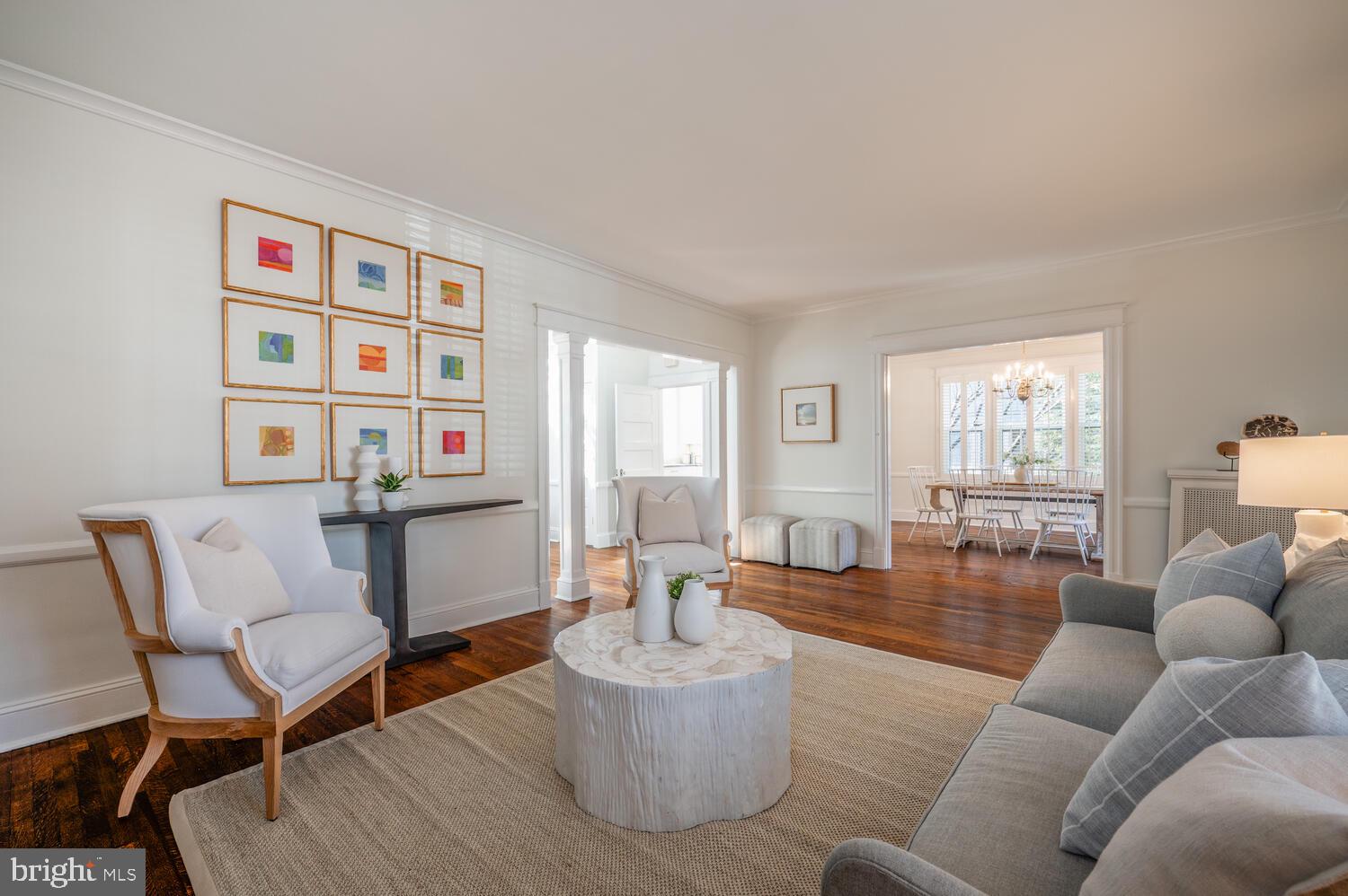 28 W IRVING STREET