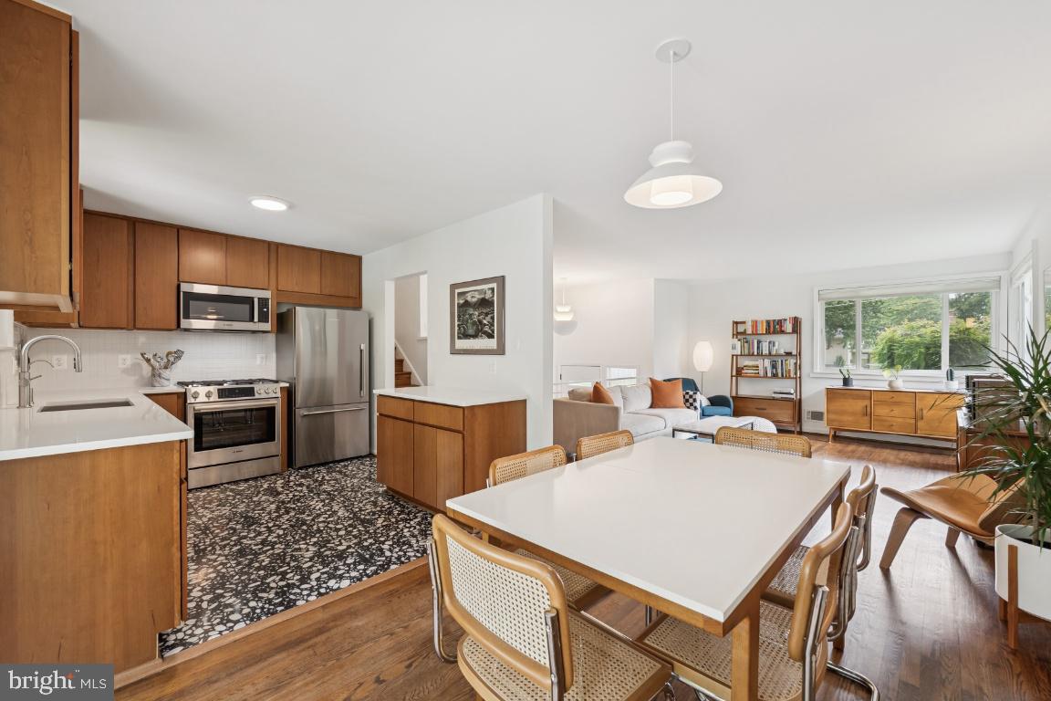 3508 BROOKWOOD DRIVE