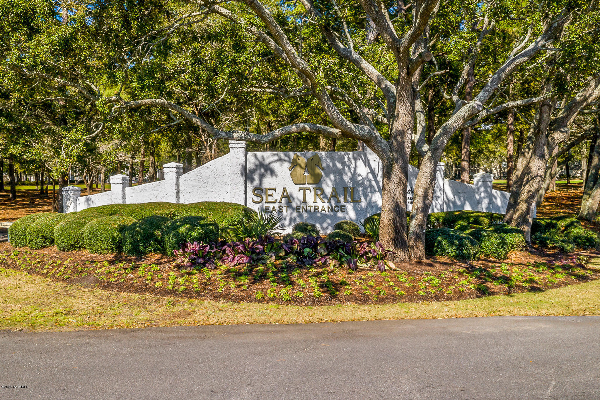 135 18 Forest Walk SW