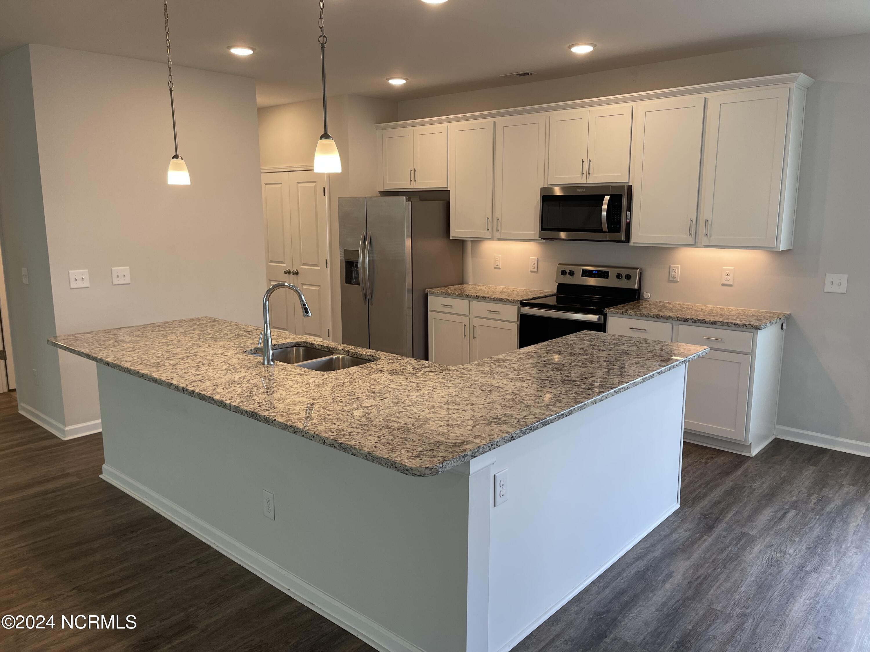 648 Landmark Cove