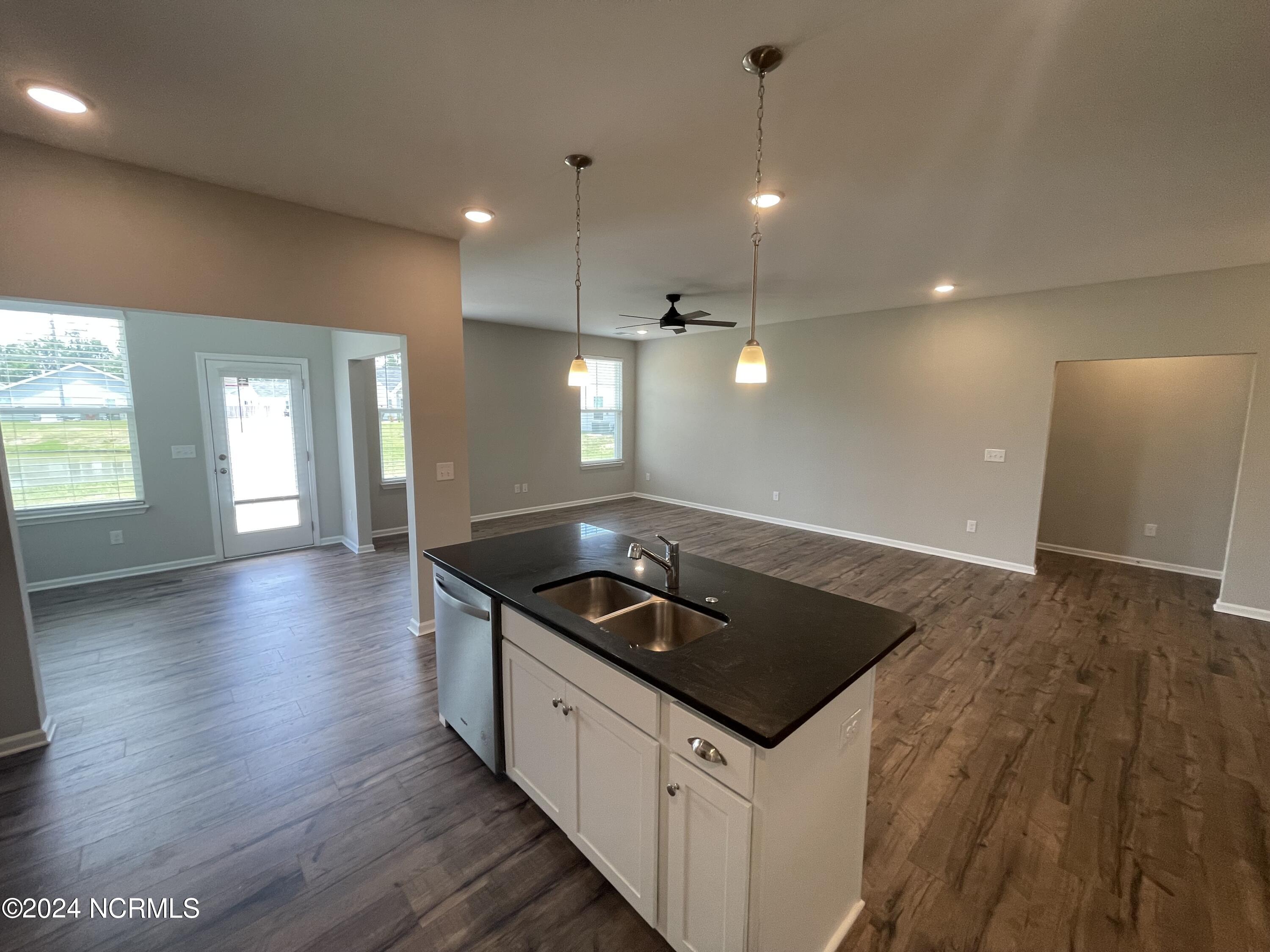 640 Landmark Cove